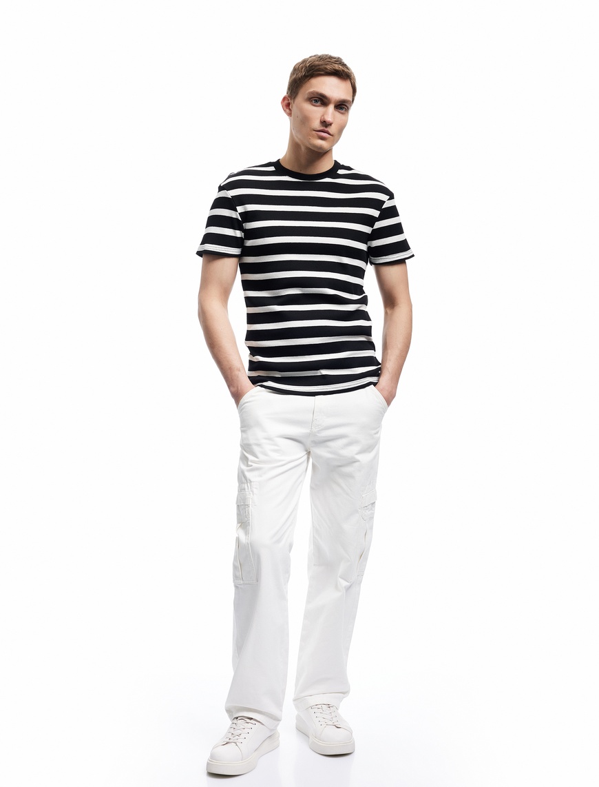   Kısa Kollu Bisiklet Yaka Slim Fit Çizgili Tişört