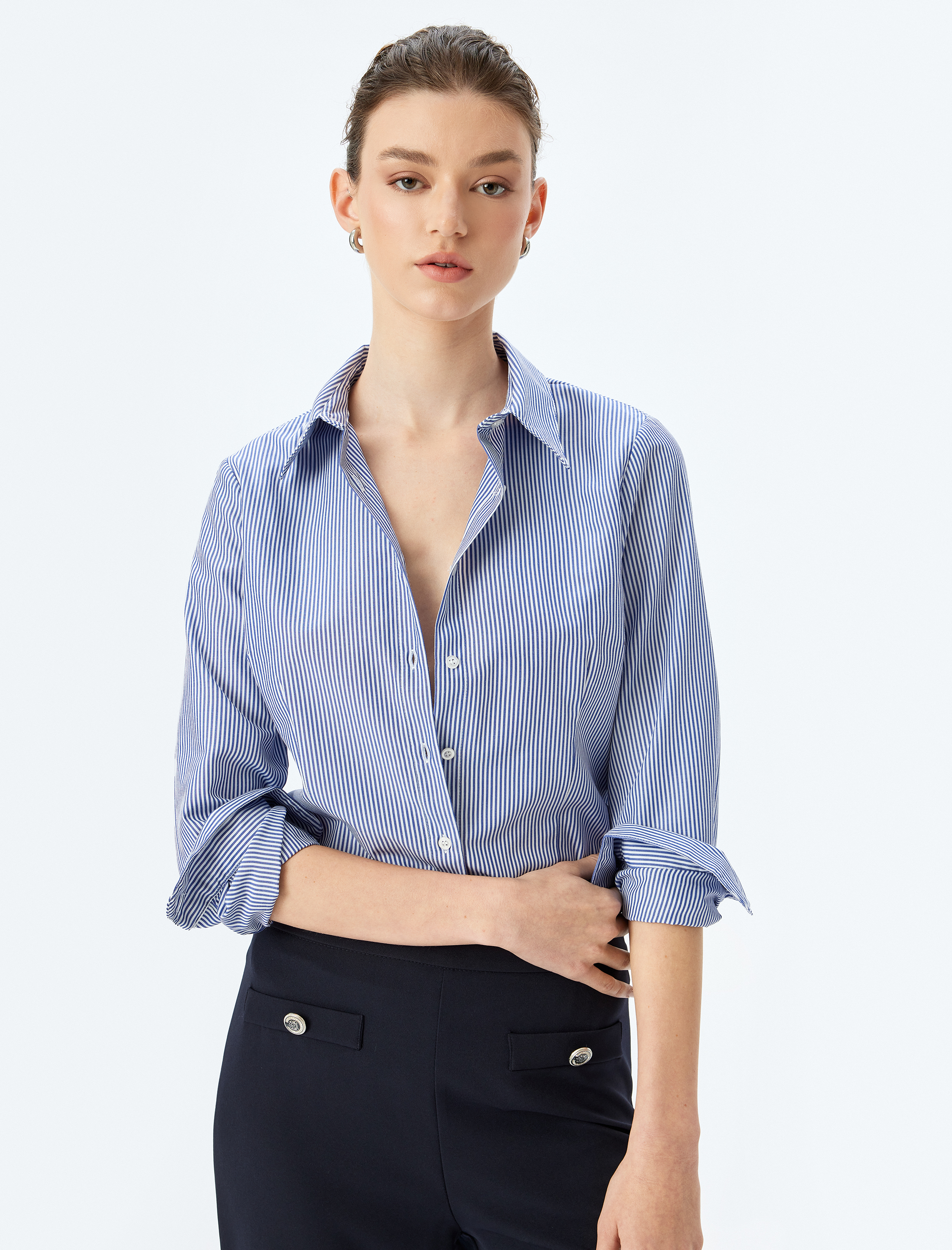   Klasik Yaka Uzun Kollu Slim Fit Gömlek