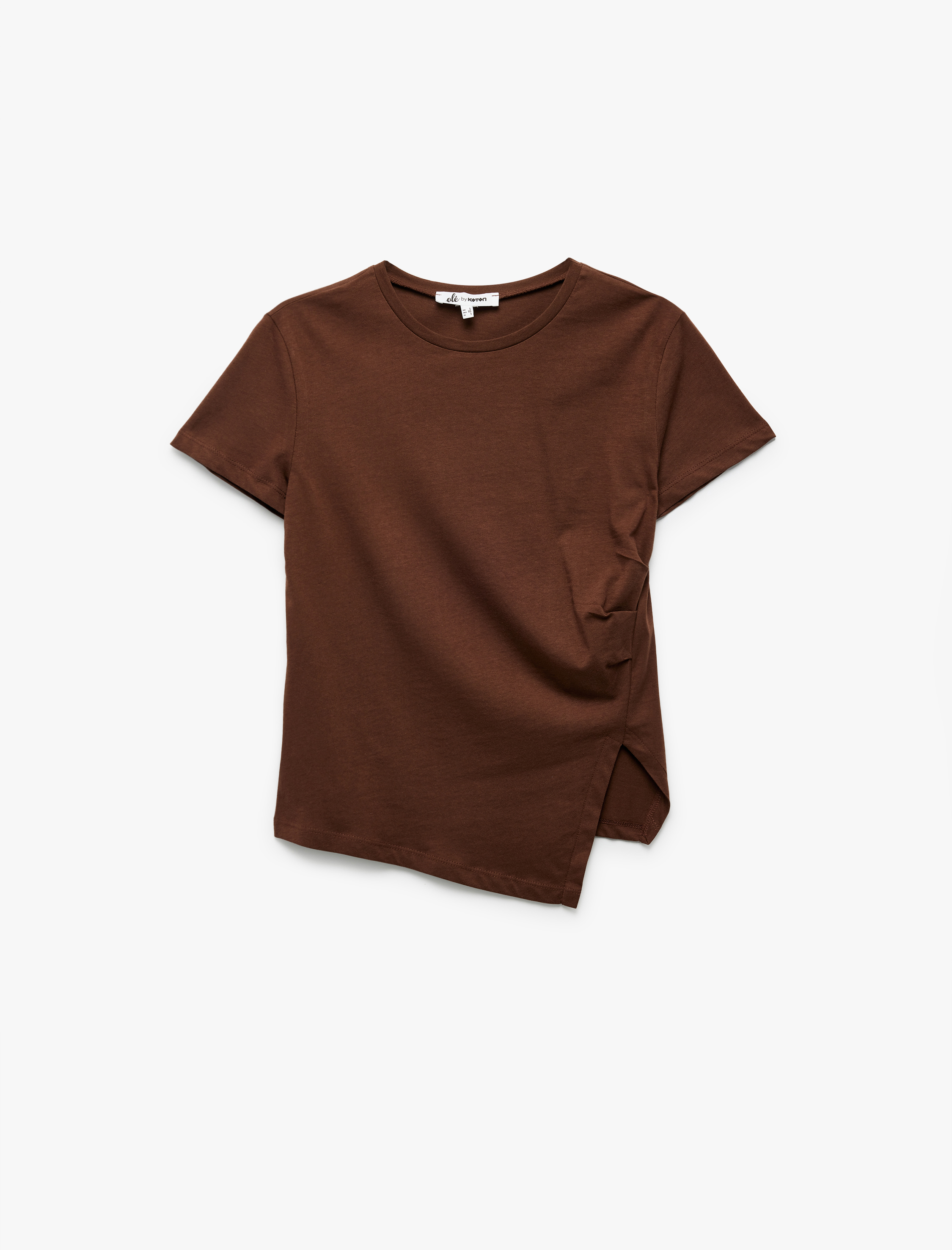   Basic Kısa Kollu Bisiklet Yaka Asimetrik Kesim Yırtmaçlı Kadın Tişört