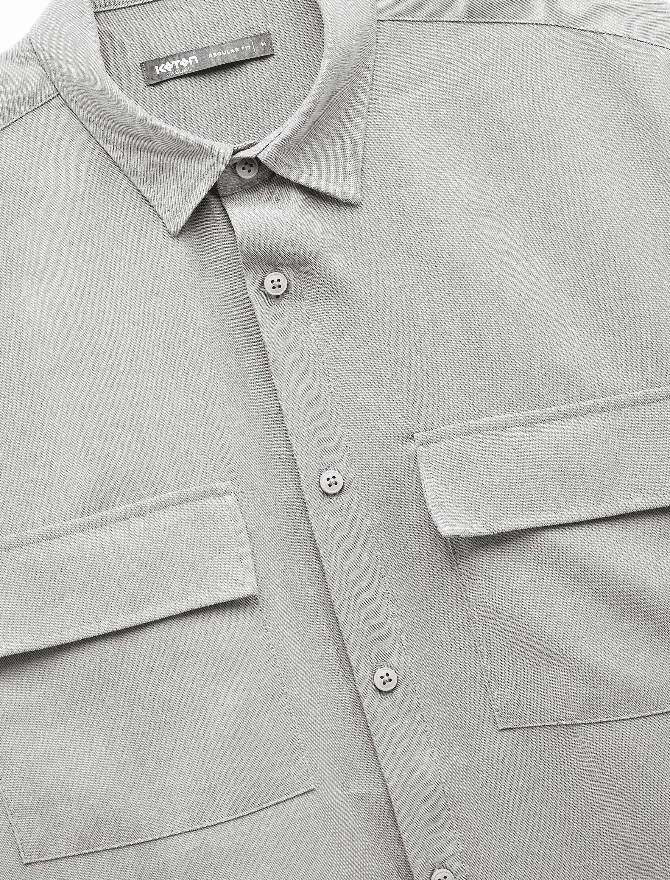   Düğmeli Klasik Yaka Kapaklı Cep Detaylı Rayon Regular Fit Viskon Kısa Kollu Gömlek