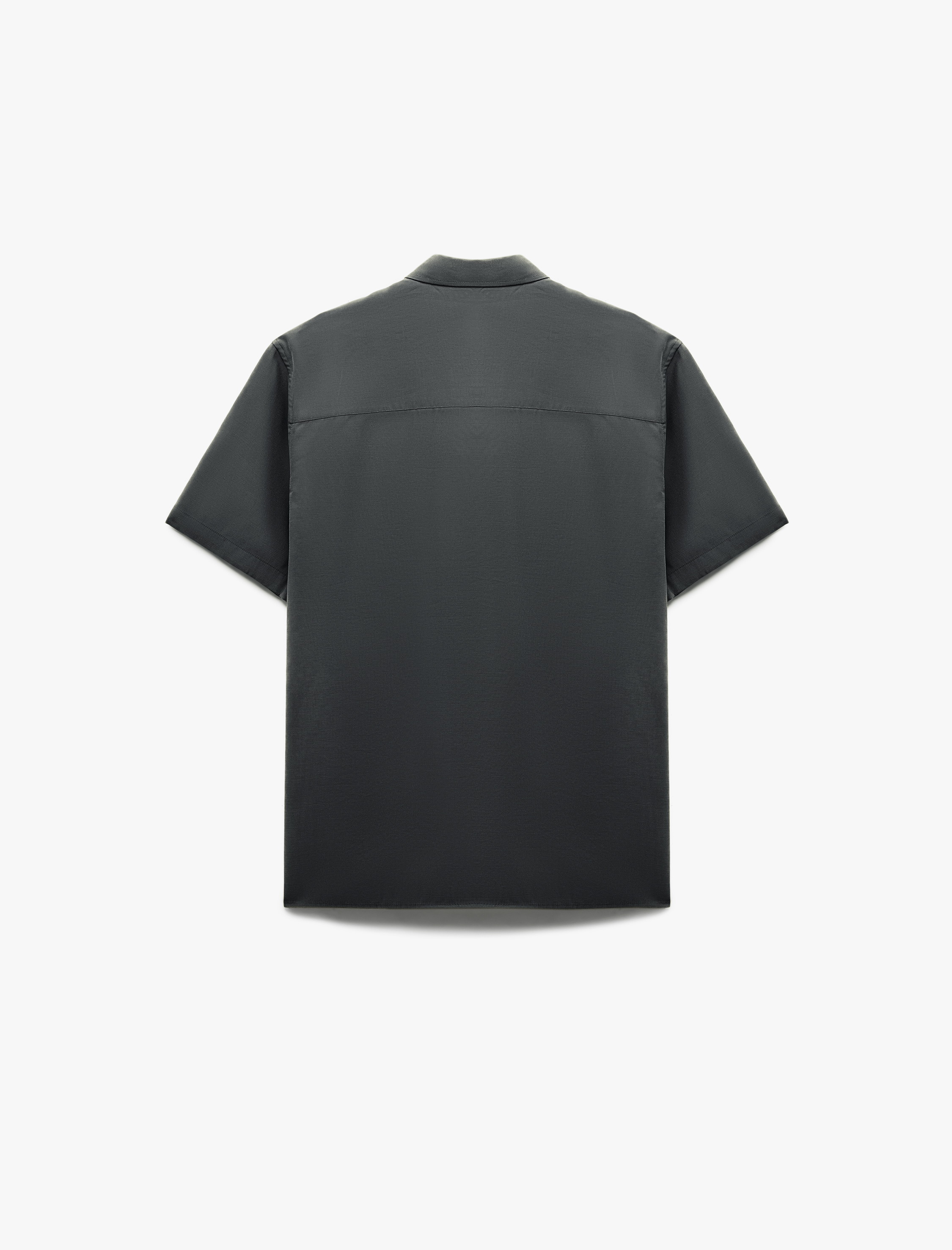   Düğmeli Klasik Yaka Kapaklı Cep Detaylı Rayon Regular Fit Viskon Kısa Kollu Gömlek