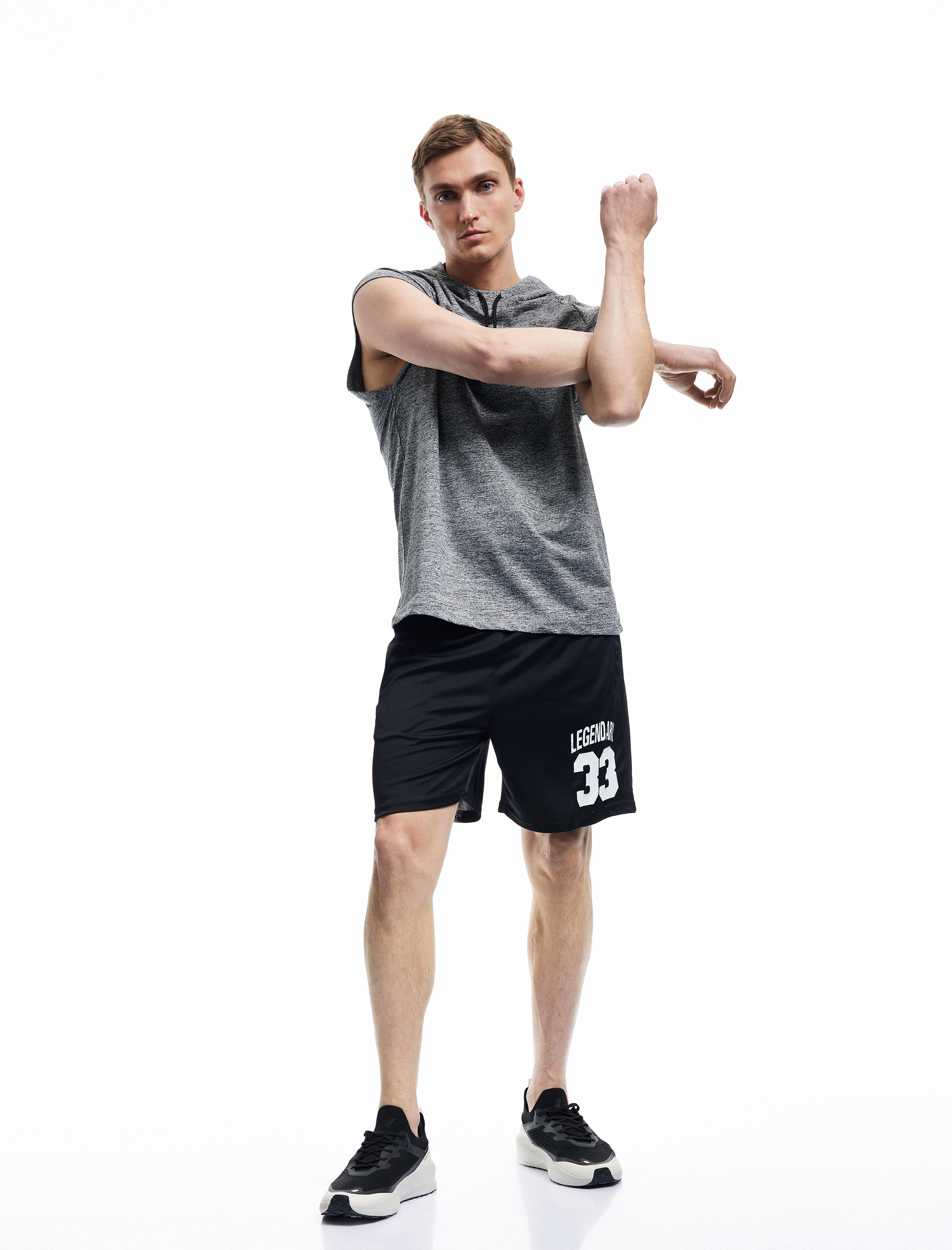   Baskılı Cep Detaylı Beli Lastikli Oversize Spor Şort