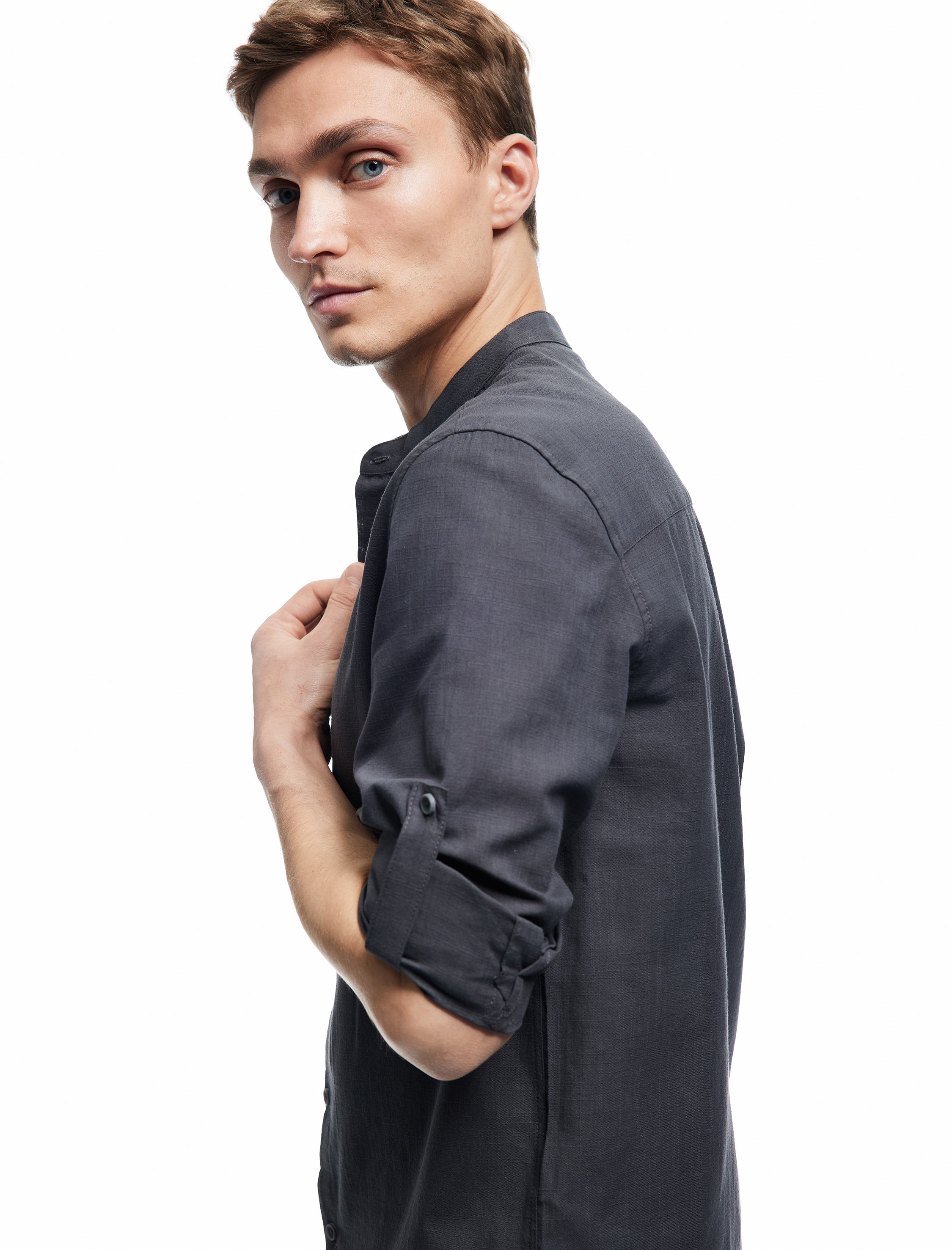   Uzun Kollu Düğmeli Regular Fit Pamuklu Hakim Yaka Gömlek