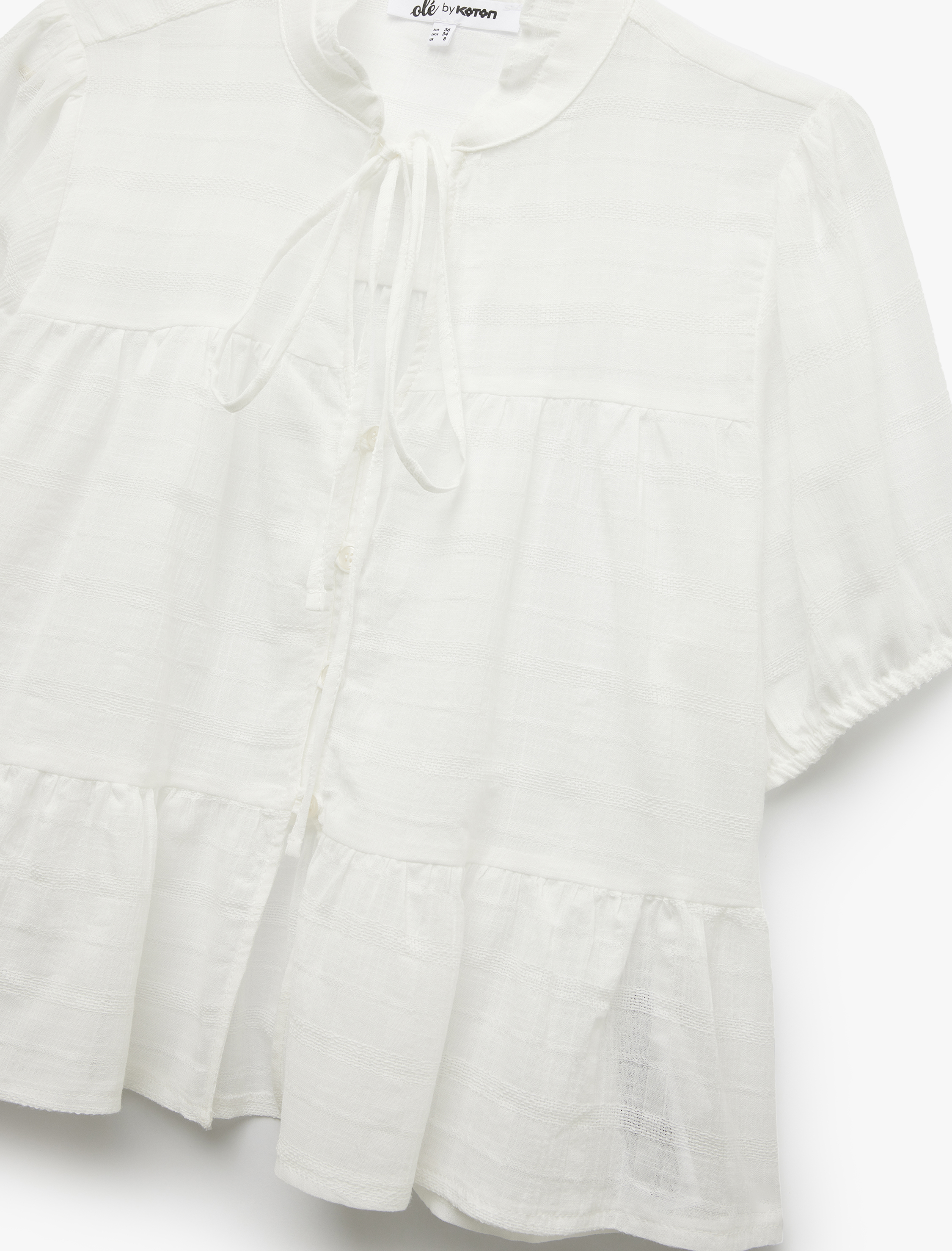   Bağcıklı Yaka Düğmeli Pamuklu Kısa Kollu Gömlek