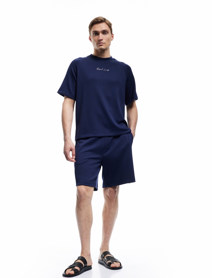  Viskon Karışımlı Cep Detaylı Biyeli Scuba Kumaş Beli Bağcıklı Bermuda Şort