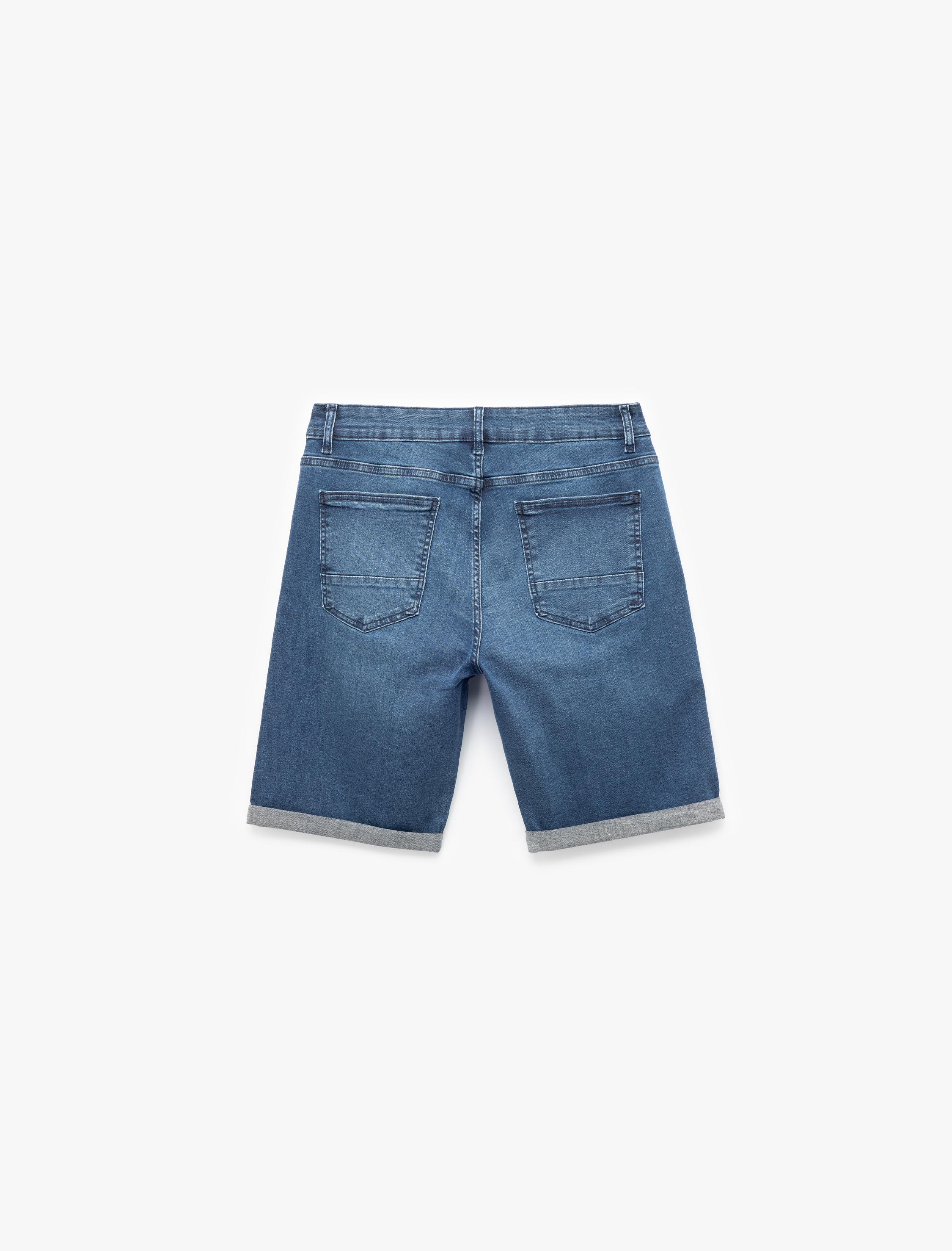   Normal Bel Cep Detaylı Pamuklu Slim Fit Jean Şort