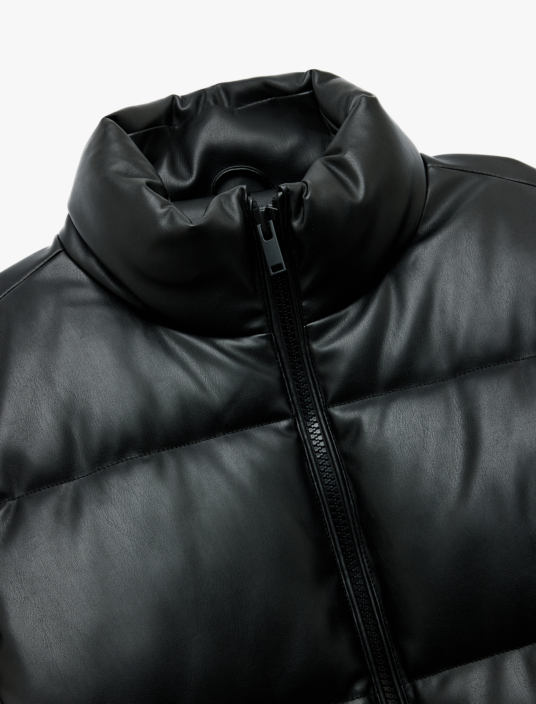   Fermuarlı Dik Yaka Cep Detaylı Uzun Kollu Slim Fit Şişme Mont