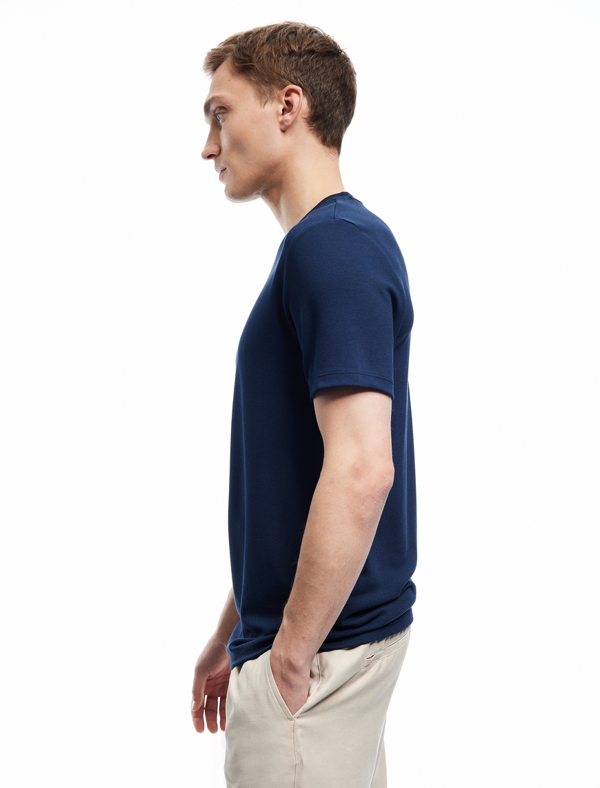   Kısa Kollu Bisiklet Yaka Basic Slim Fit Tişört