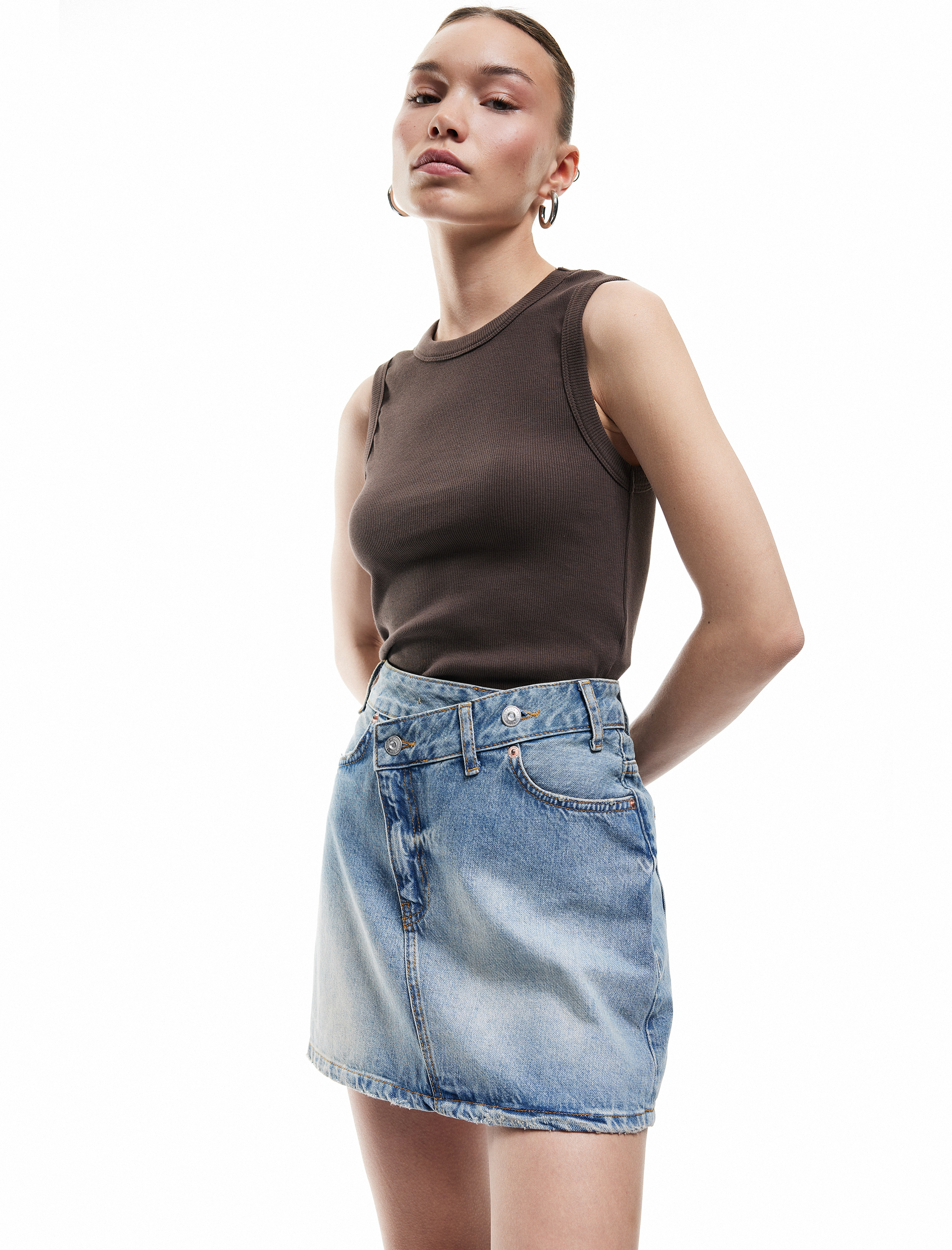   Pamuklu Asimetrik Düğmeli Cepli Denim Mini Etek