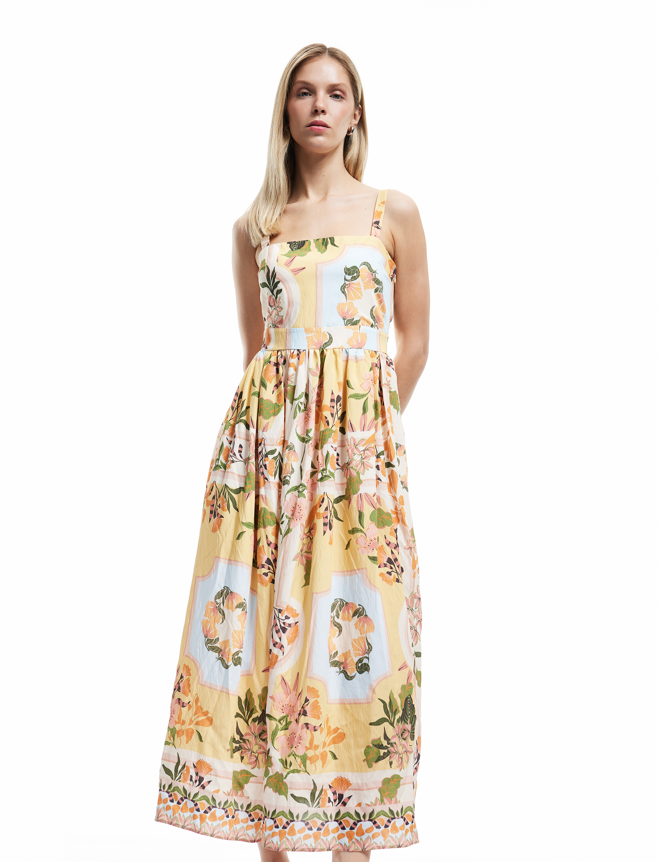   Viskon Kumaş Astarlı Kolsuz Kare Yaka Midi Boy Askılı Çiçekli Elbise