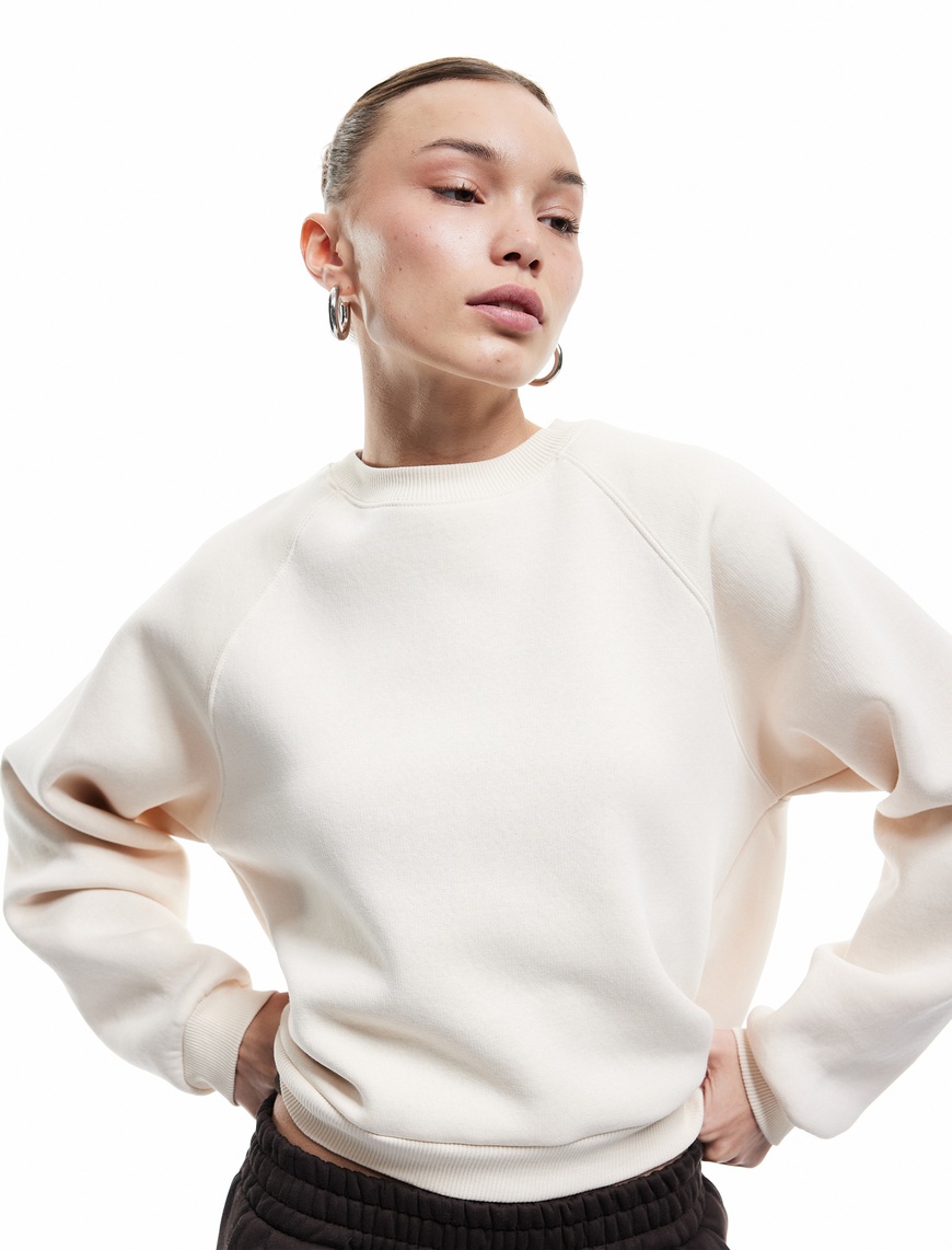   Üç İplik Şardonlu Dikiş Detaylı Bisiklet Yaka Oversize Sweatshirt