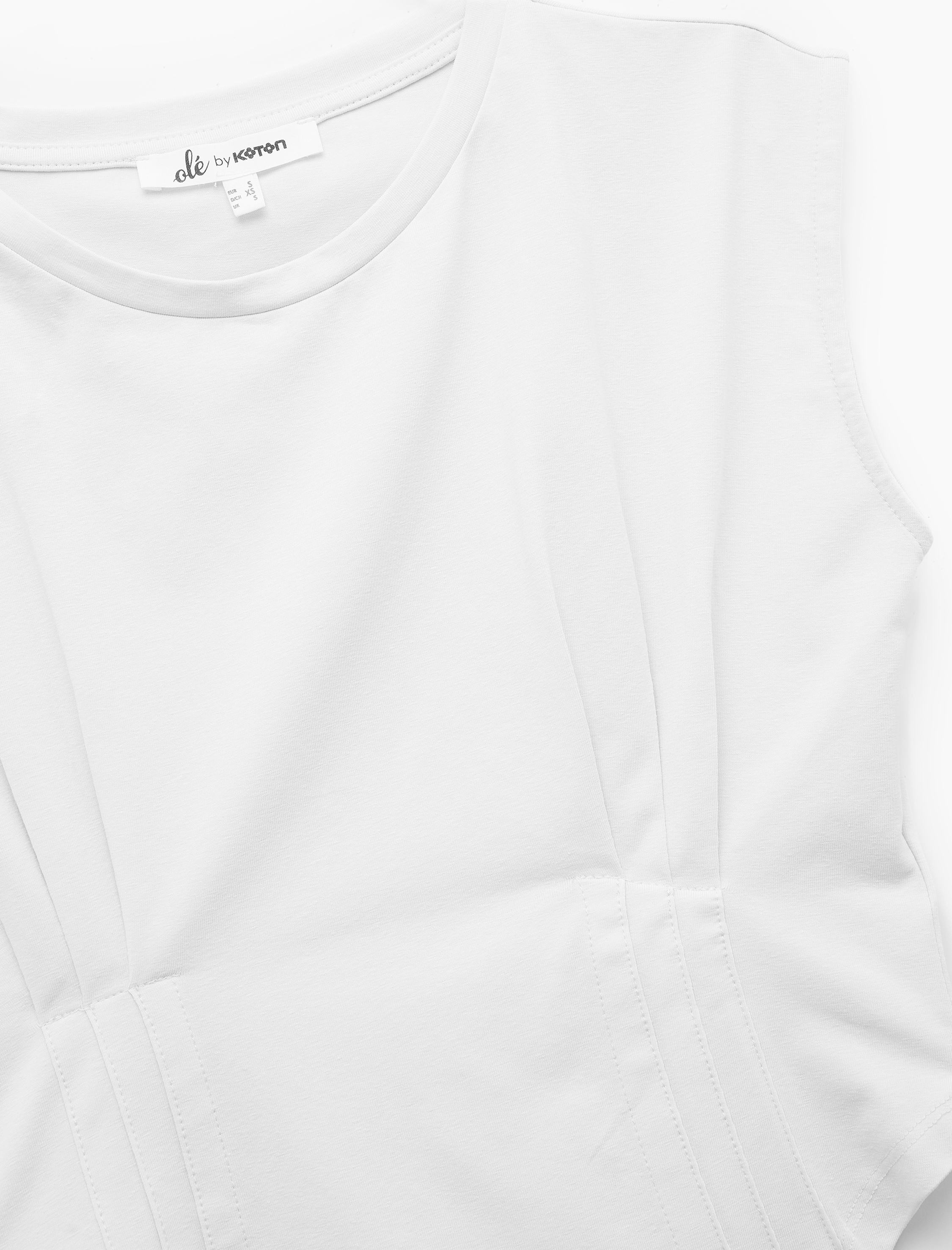   Bisiklet Yaka Korse Detaylı Slim Fit Kolsuz Crop Tişört