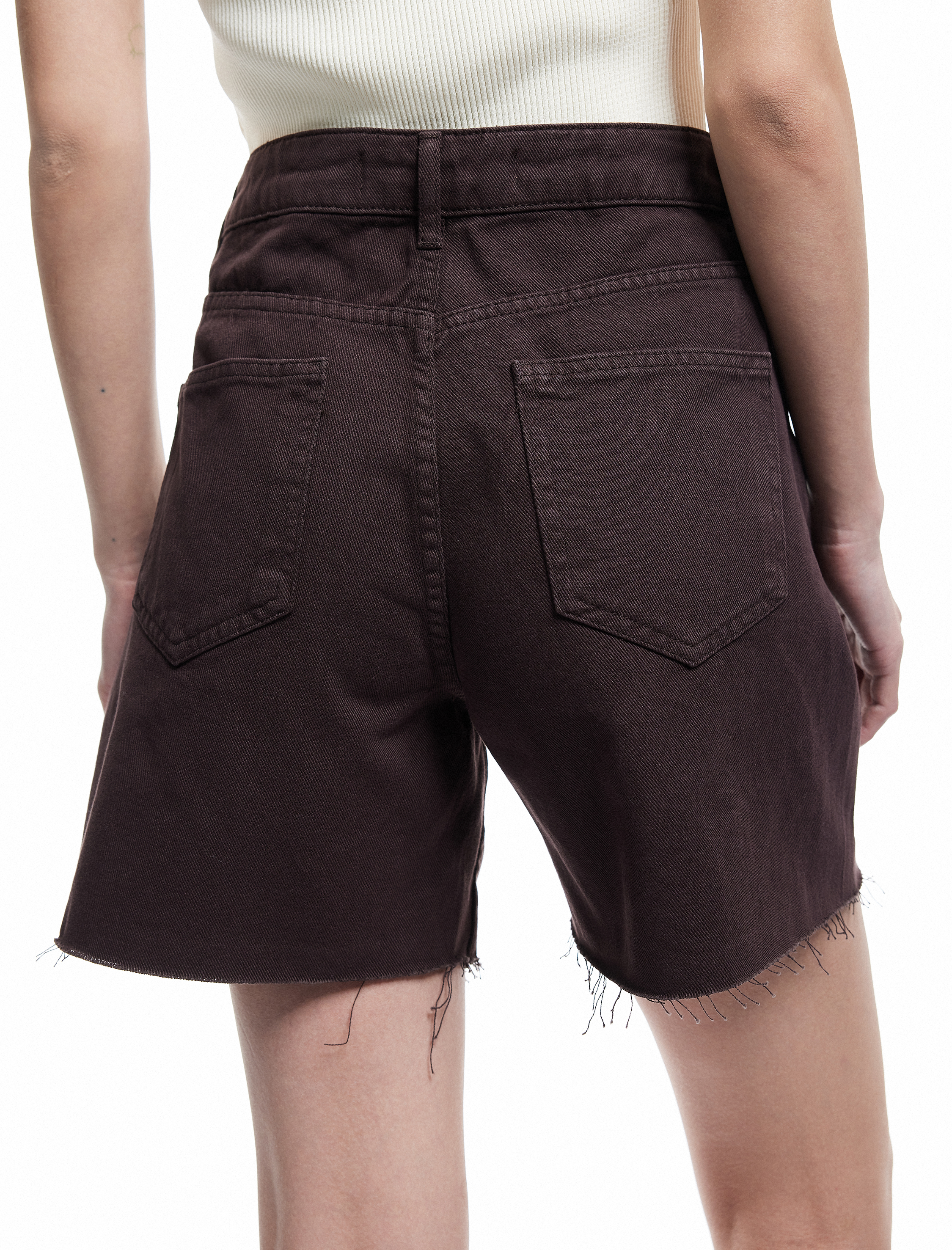   Pamuklu Kesik Paça Asimetrik Düğmeli Mini Şort