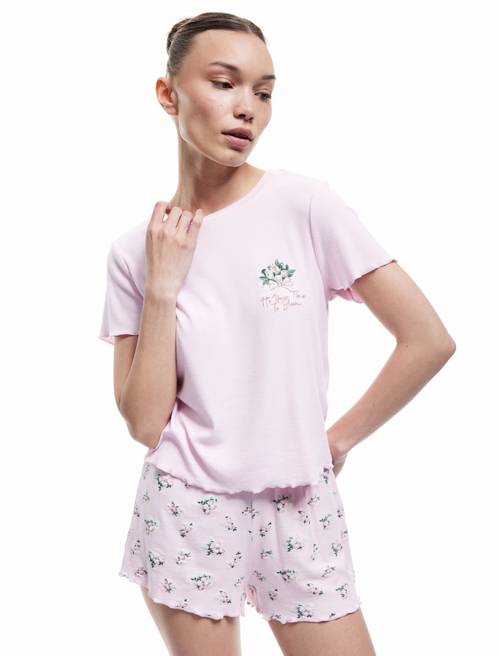  Viskon Kumaş Bisiklet Yaka Kısa Kollu Çiçekli Şortlu Pijama Takımı