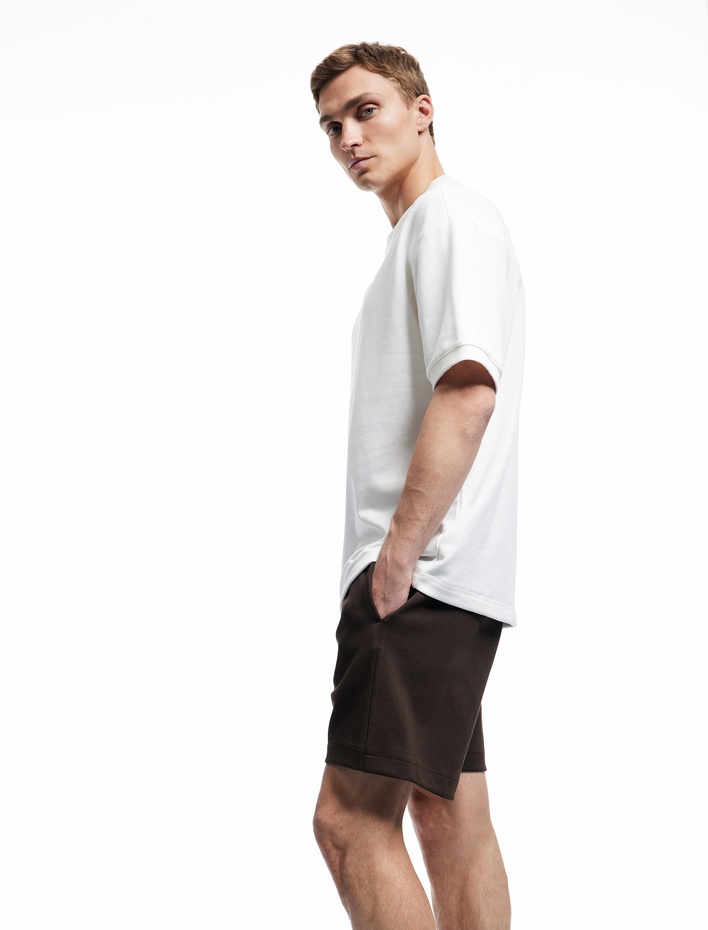  Dikiş Detaylı Cepli Pamuklu Beli Bağcıklı Kısa Şort