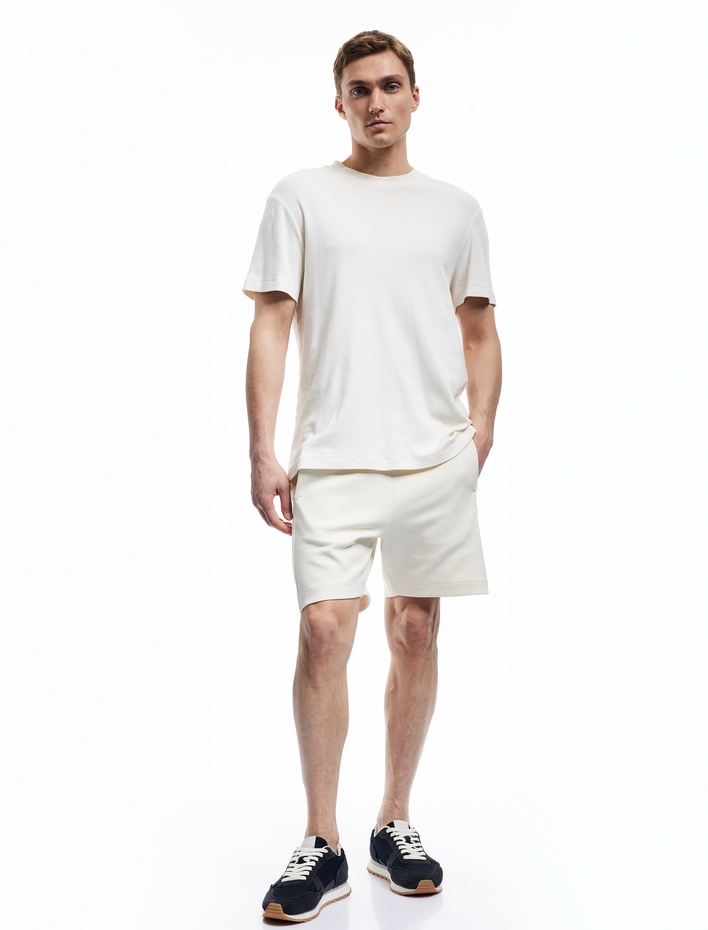  Dikiş Detaylı Cepli Pamuklu Beli Bağcıklı Kısa Şort