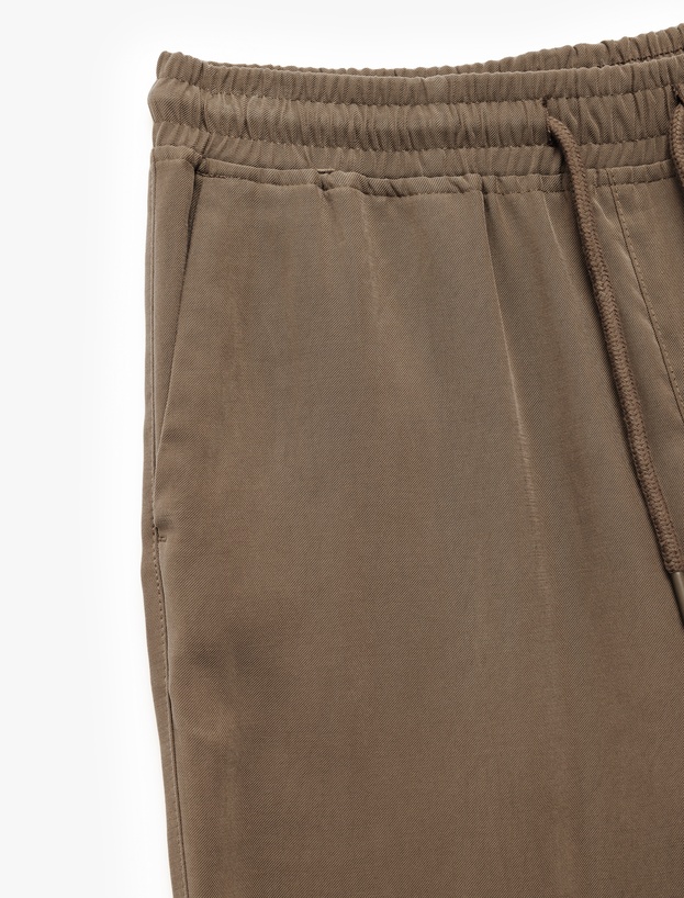 Viskon Cep Detaylı Rayon Tapered Beli Bağcıklı Yazlık Pantolon_4