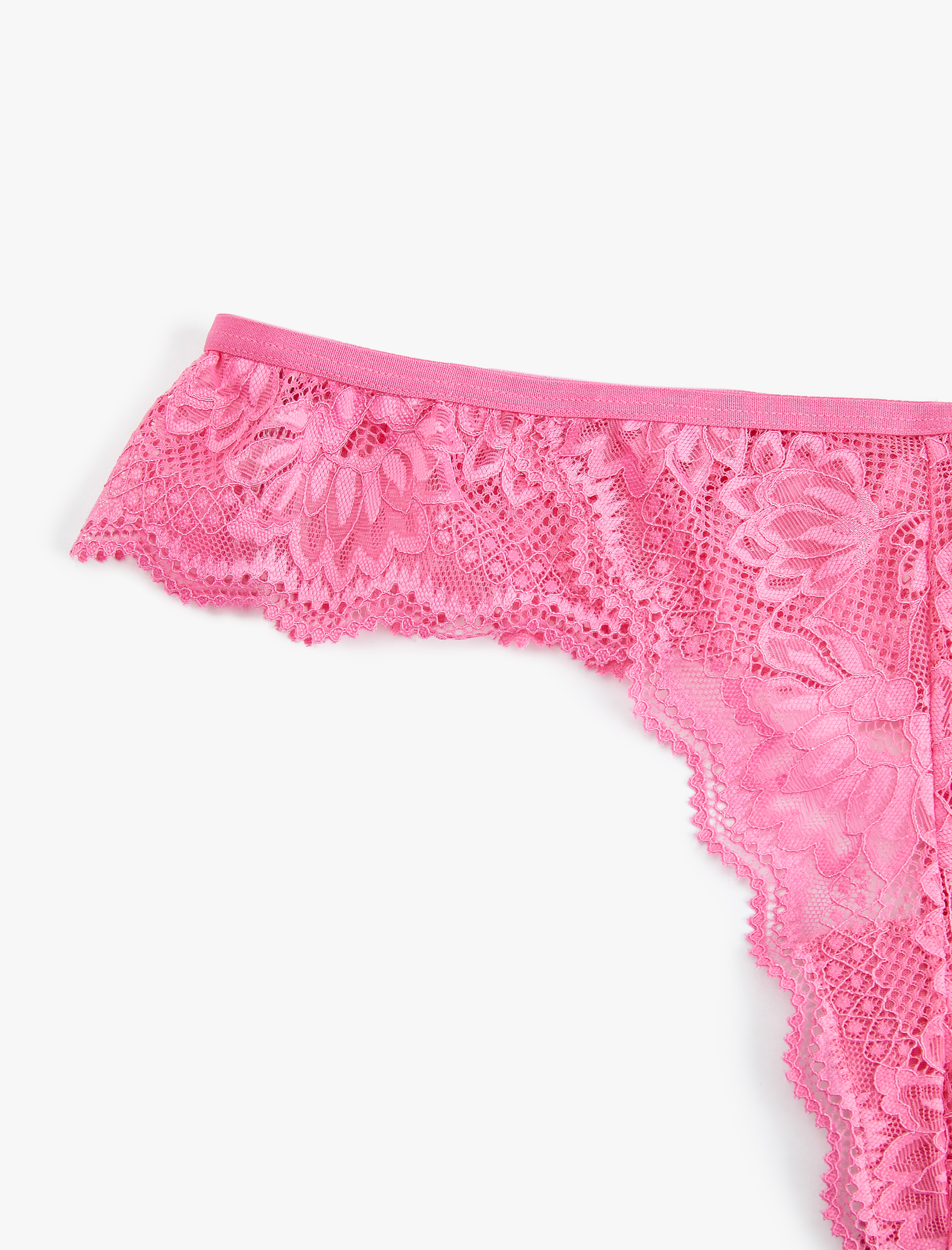   Rahat Kalıp Dantelli String Külot