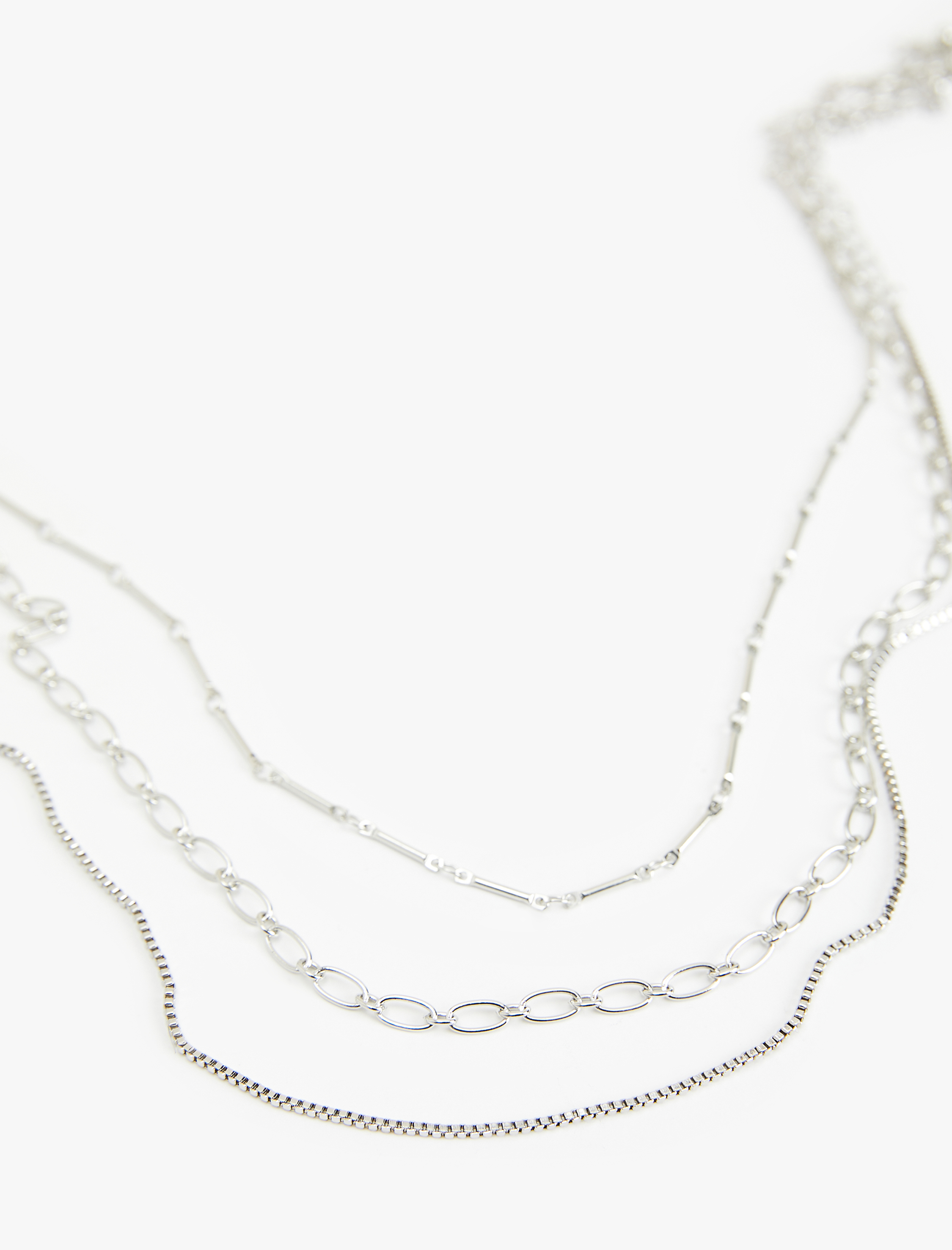  Kadın 3 Sıra Zincir Çelik Kolye