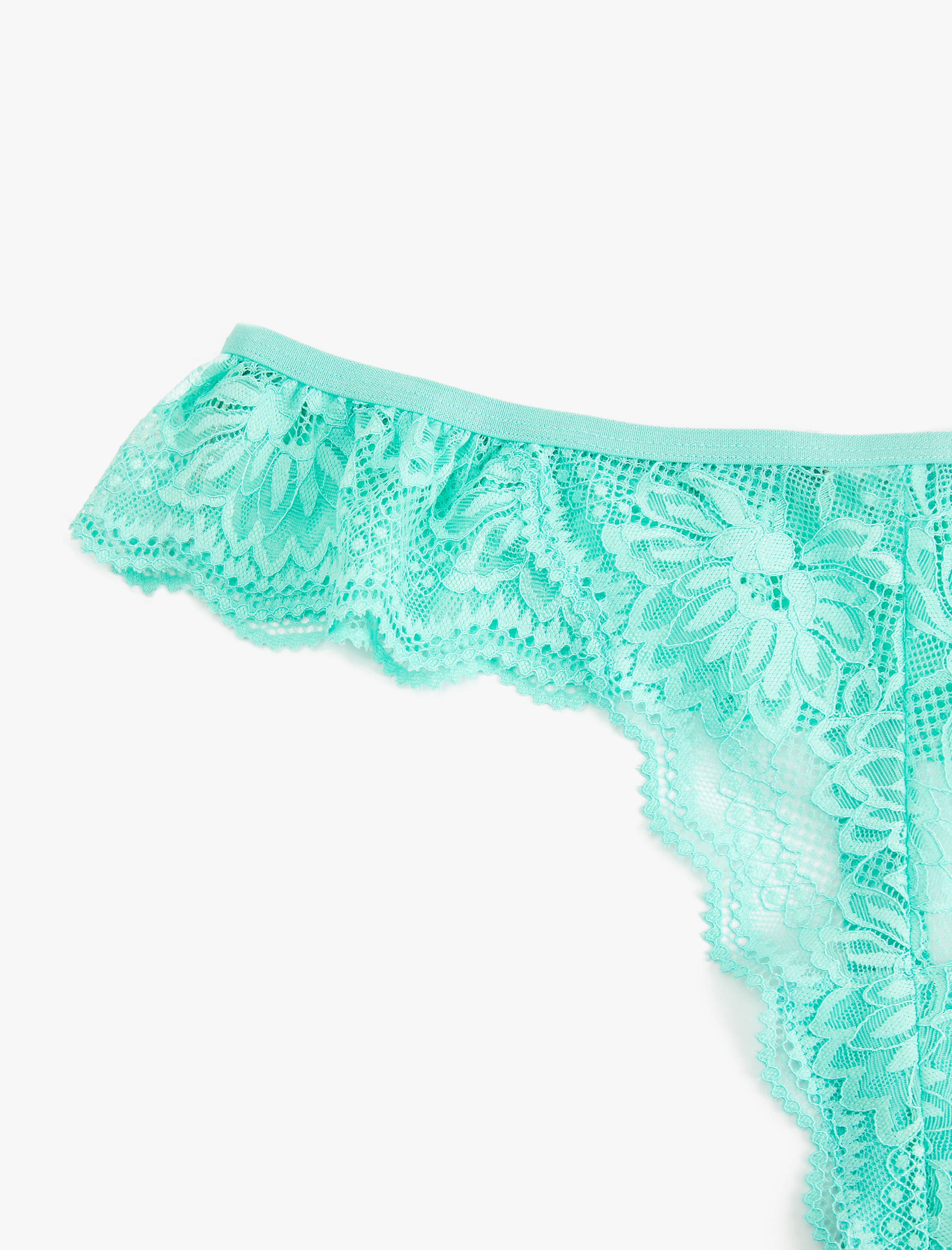   Rahat Kalıp Dantelli String Külot