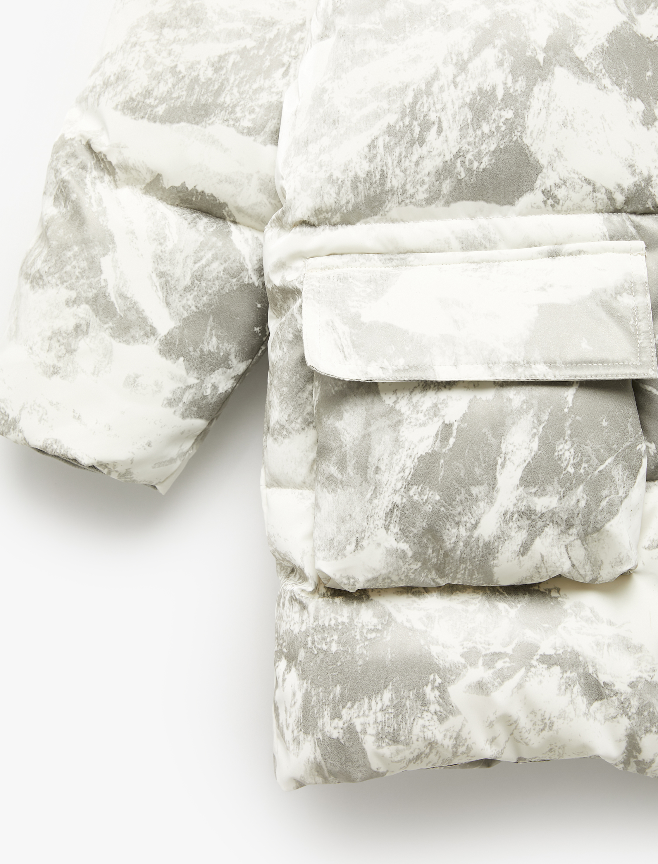  Erkek Çocuk Kapşonlu Uzun Kollu Desenli Cepli Oversize Mont