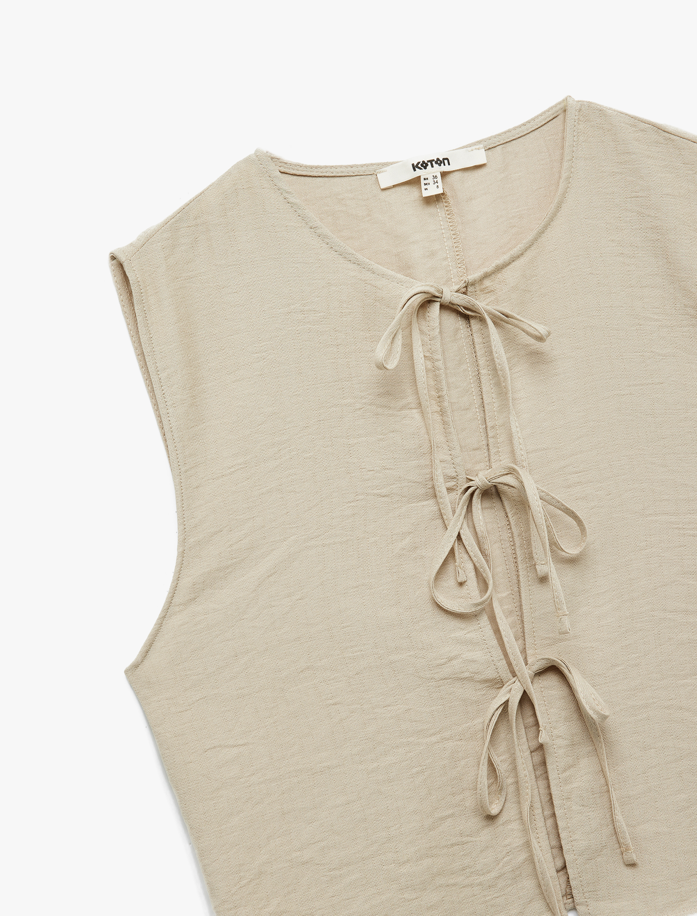   Kolsuz Viskon Kumaş Önden Bağlama Detaylı Fiyonklu Yelek