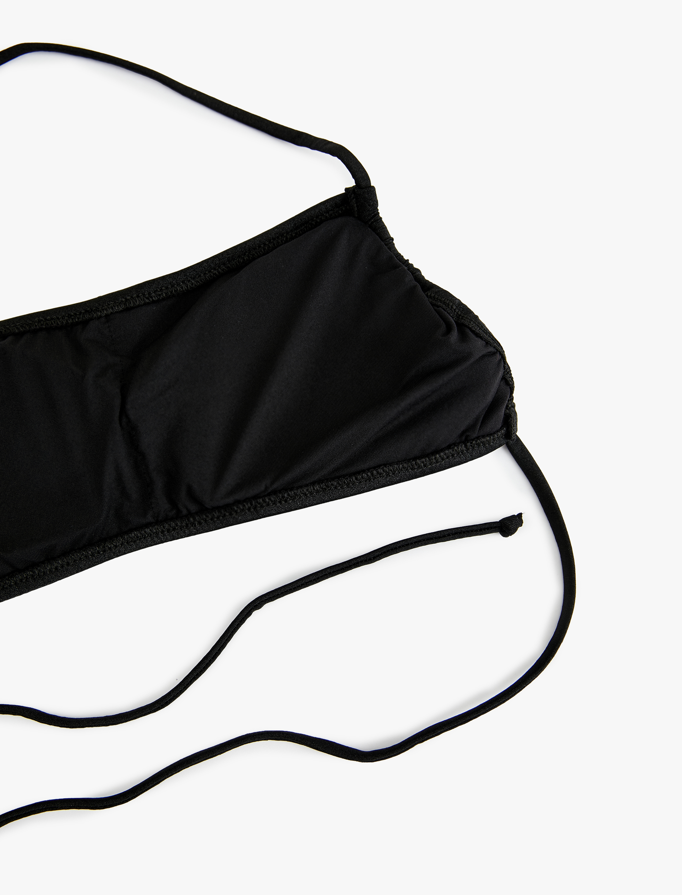   İp Askılı Büzgü Detaylı Bikini Üstü