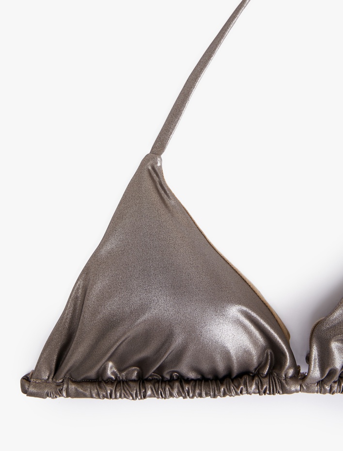  İnce Askılı Parlak Üçgen Bikini Üstü