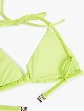Boyundan Bağlamalı Parlak Üçgen Bikini Üstü_2