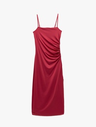 Slim Fit Yırtmaç Detaylı Drapeli İnce Askılı Kalem Elbise