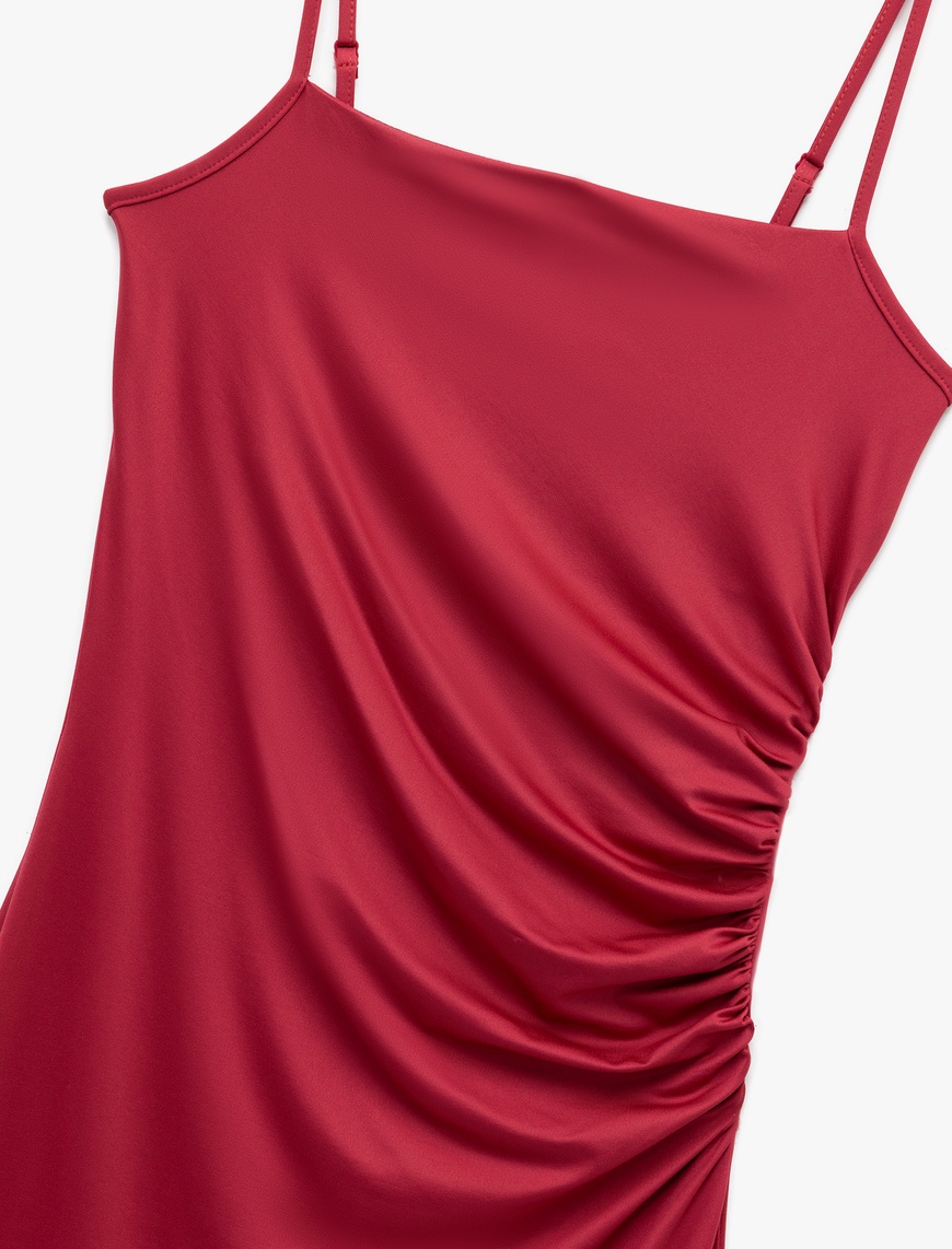   Slim Fit Yırtmaç Detaylı Drapeli İnce Askılı Kalem Elbise
