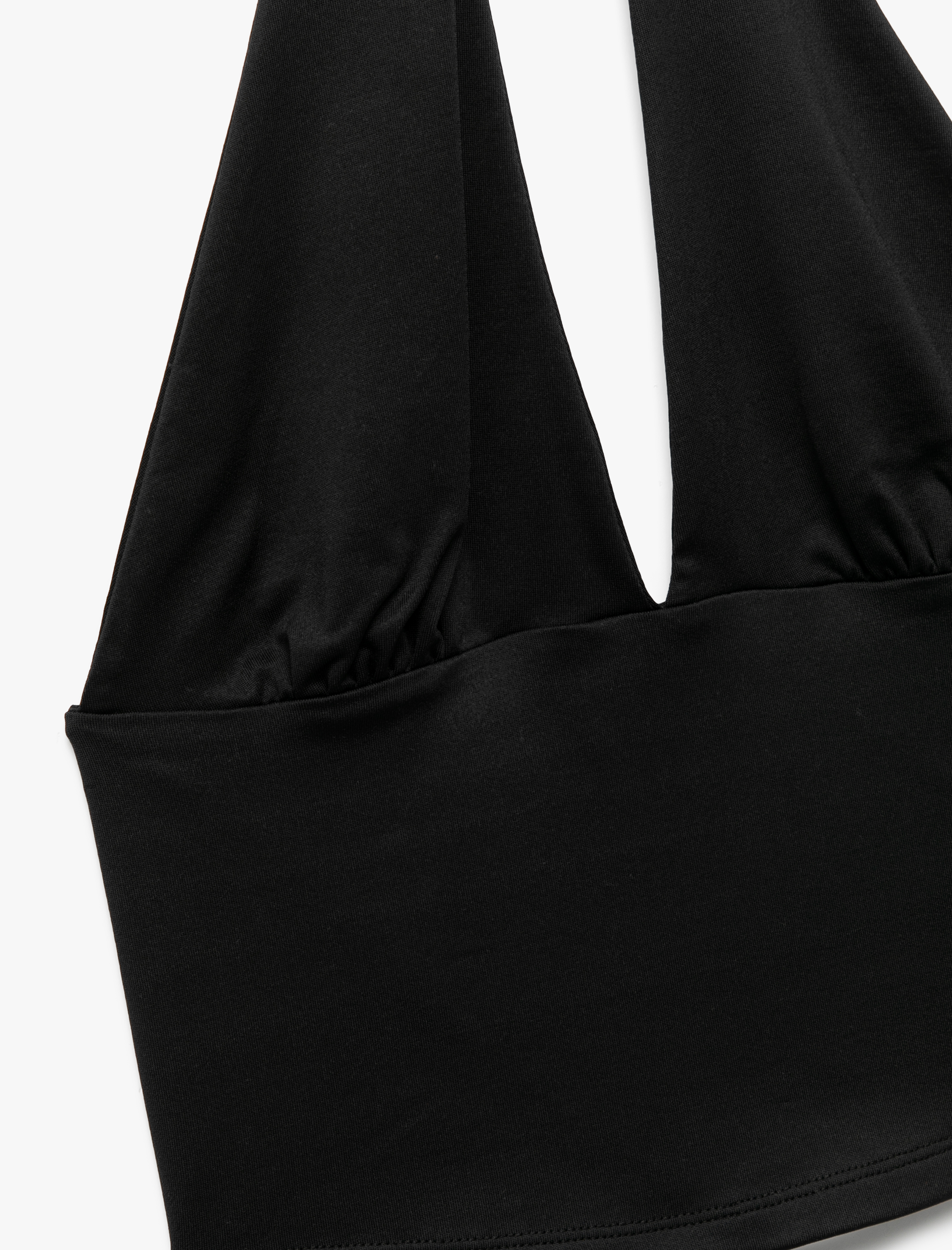   Slim Fit Sırt Dekolteli Crop Halter Yaka Büstiyer