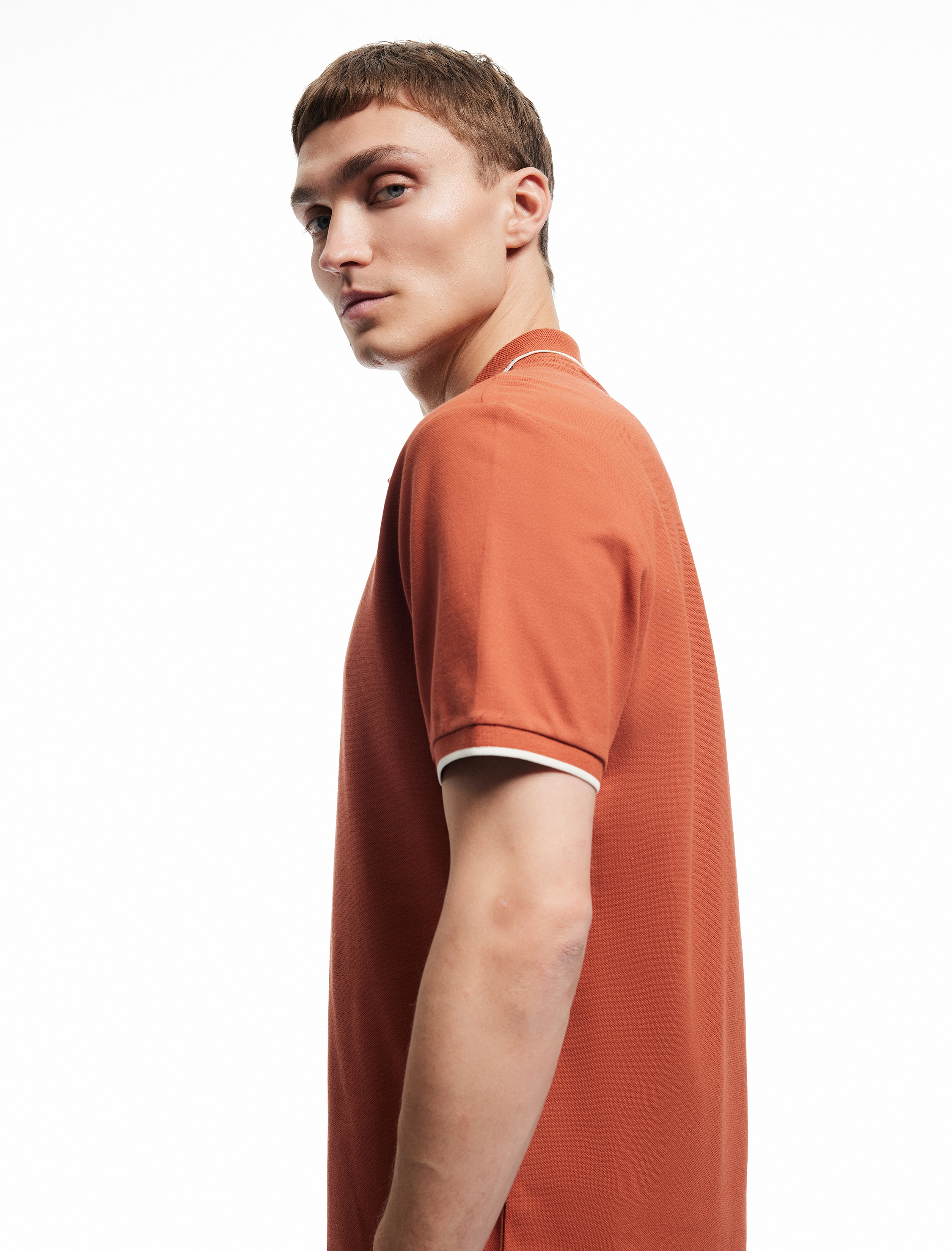   Kontrast Detaylı Pamuklu Pike Kumaş Kısa Kollu Slim Fit Polo Yaka Tişört