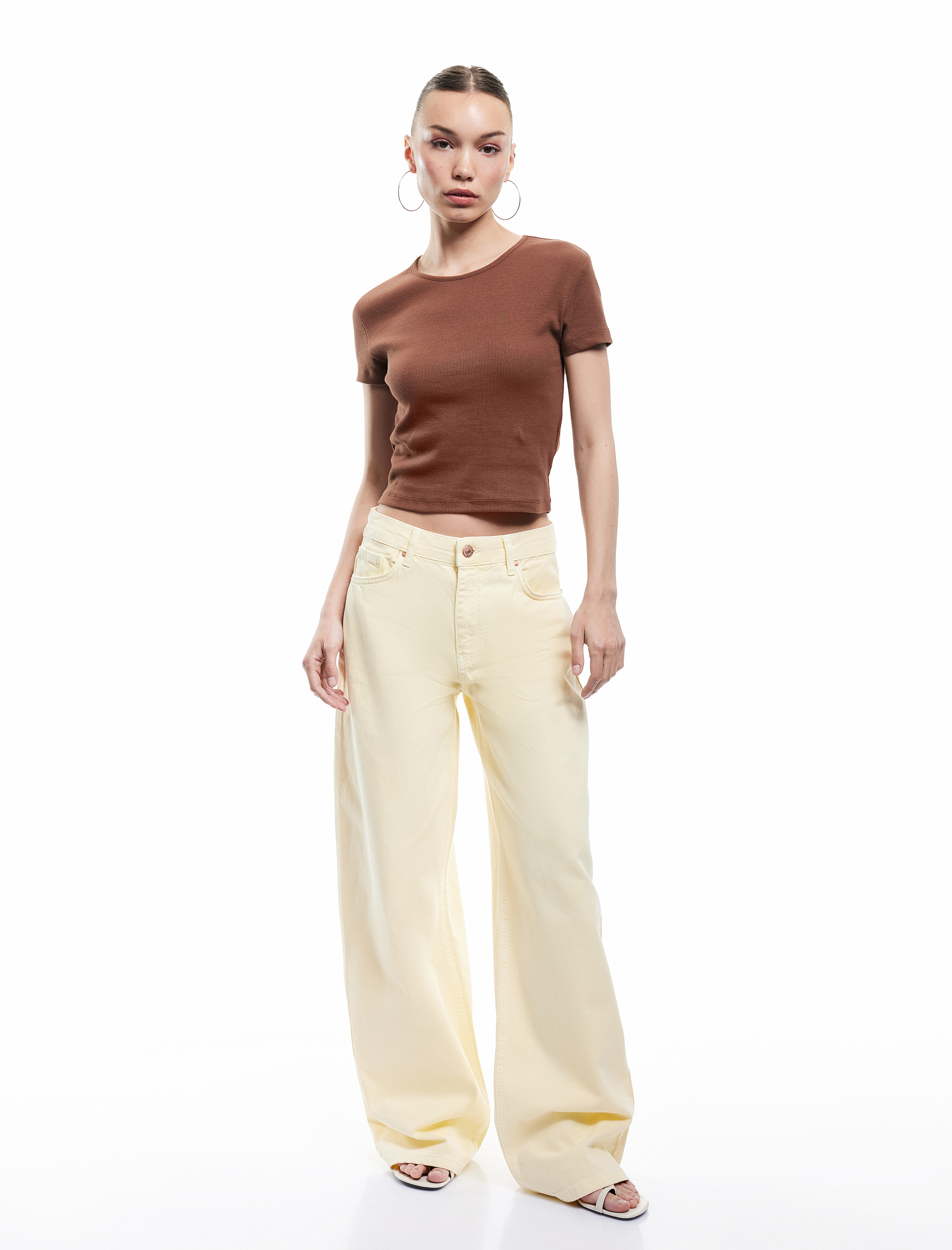   Crop Bisiklet Yaka Kısa Kollu Slim Fit Basic Kadın Tişört