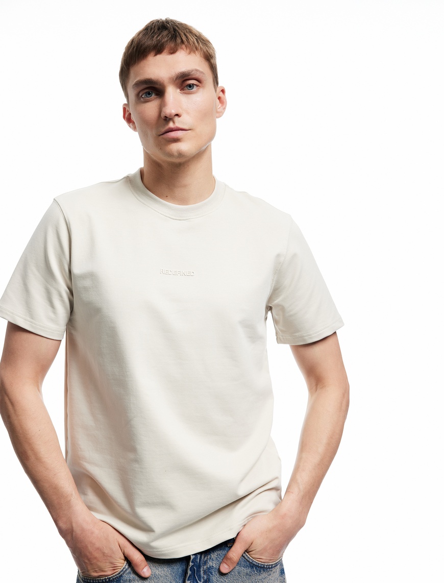   Kısa Kollu Bisiklet Yaka Regular Fit Pamuklu Minimal Baskılı Tişört