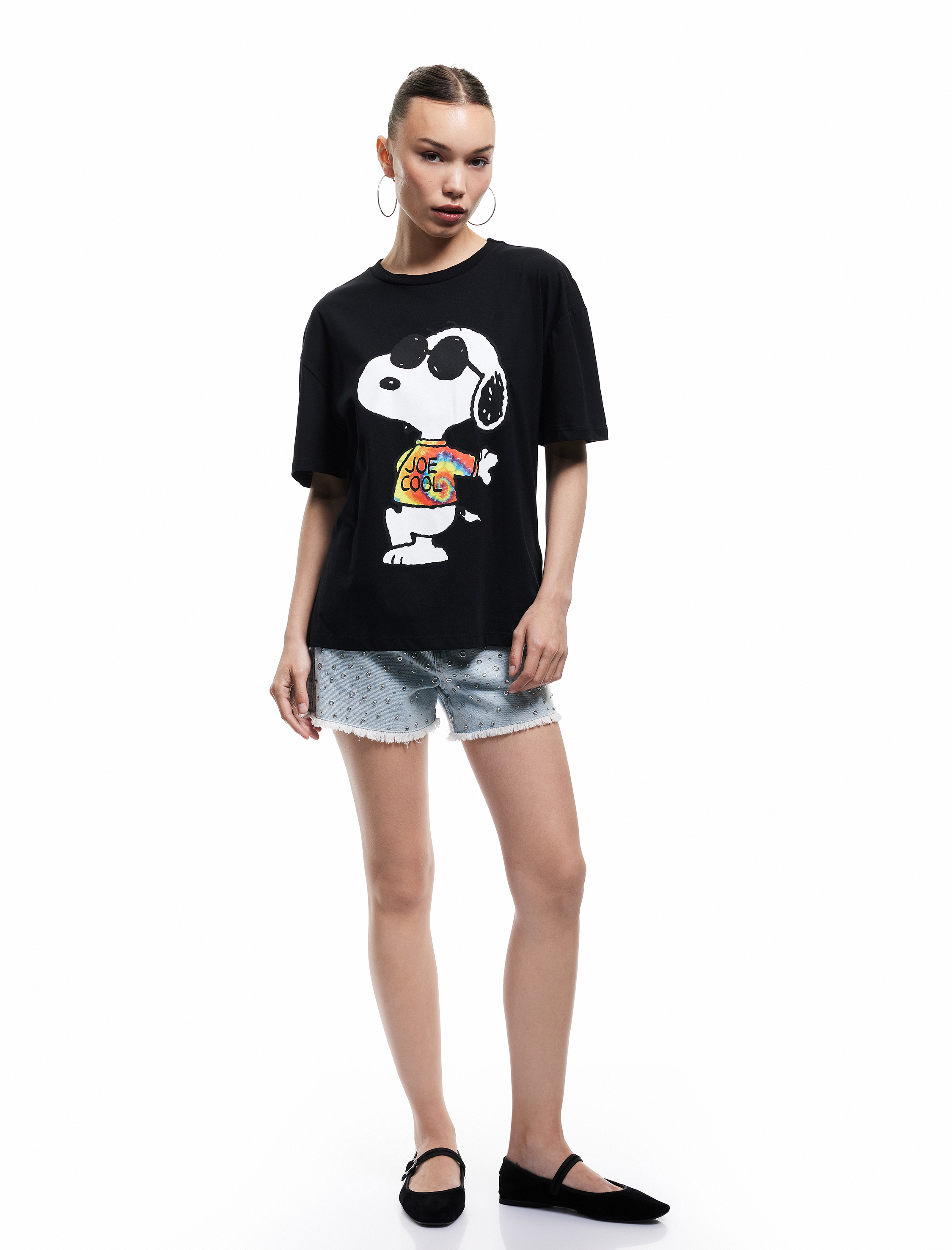 Snoopy Baskılı Kısa Kollu Bisiklet Yaka Lisanslı Tişört