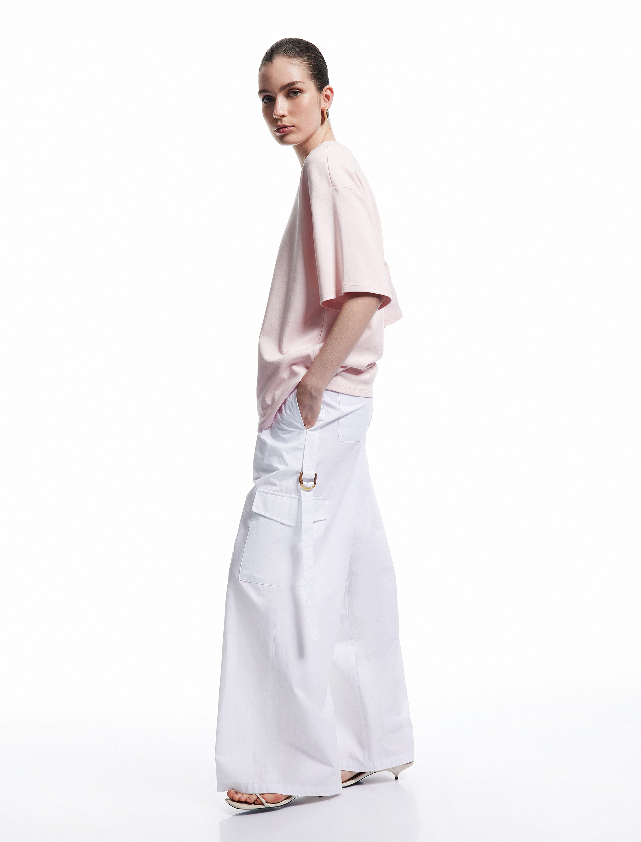   Pamuklu Rahat Kalıp Kısa Kollu Bisiklet Yaka Basic Tişört