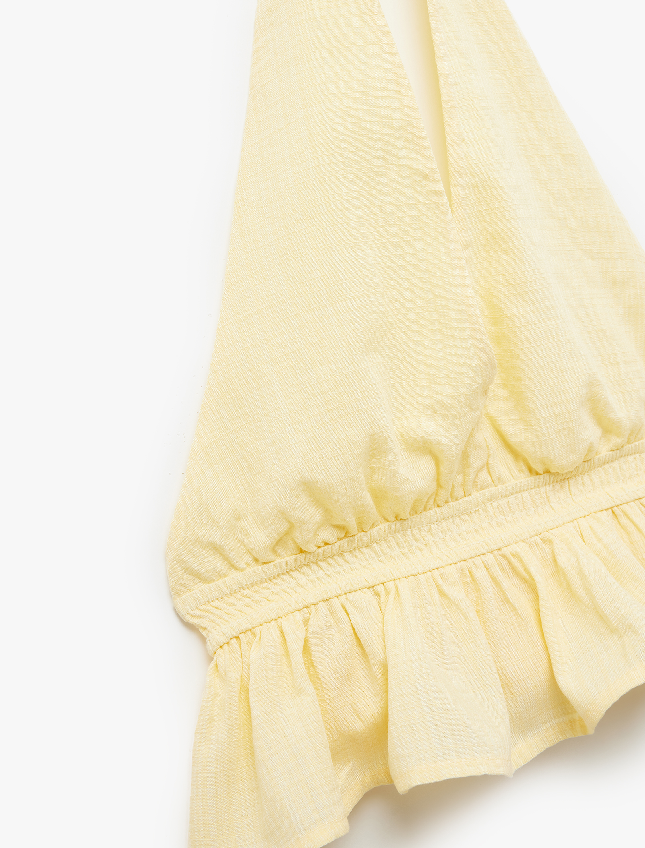   Sırt Detaylı Slim Fit Fırfırlı Kolsuz Viskon Karışımlı Halter Yaka Crop Bluz