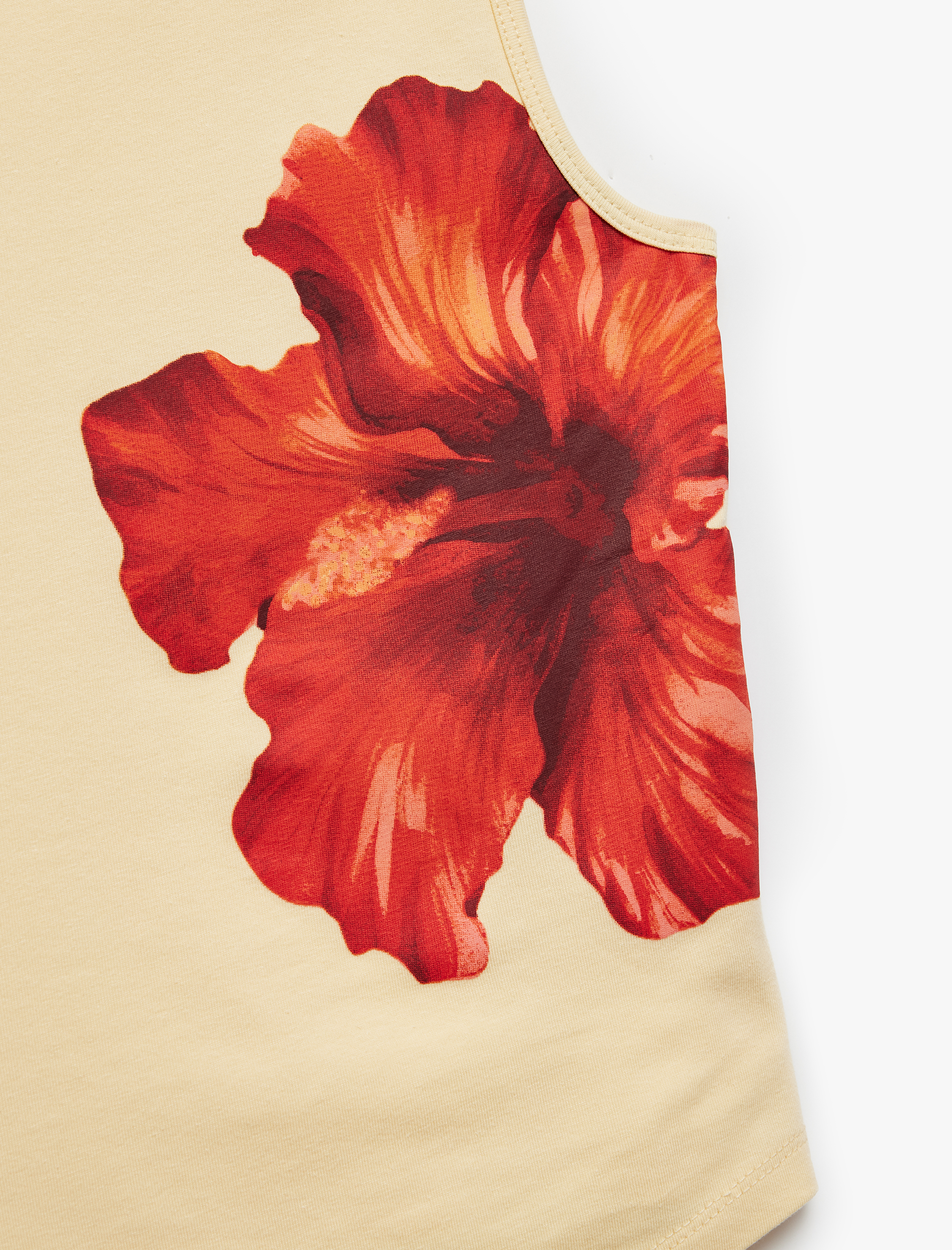   Koton X İnji - Pamuklu Slim Fit Bisiklet Yaka Hibiskus Çiçek Desenli Kolsuz Bluz