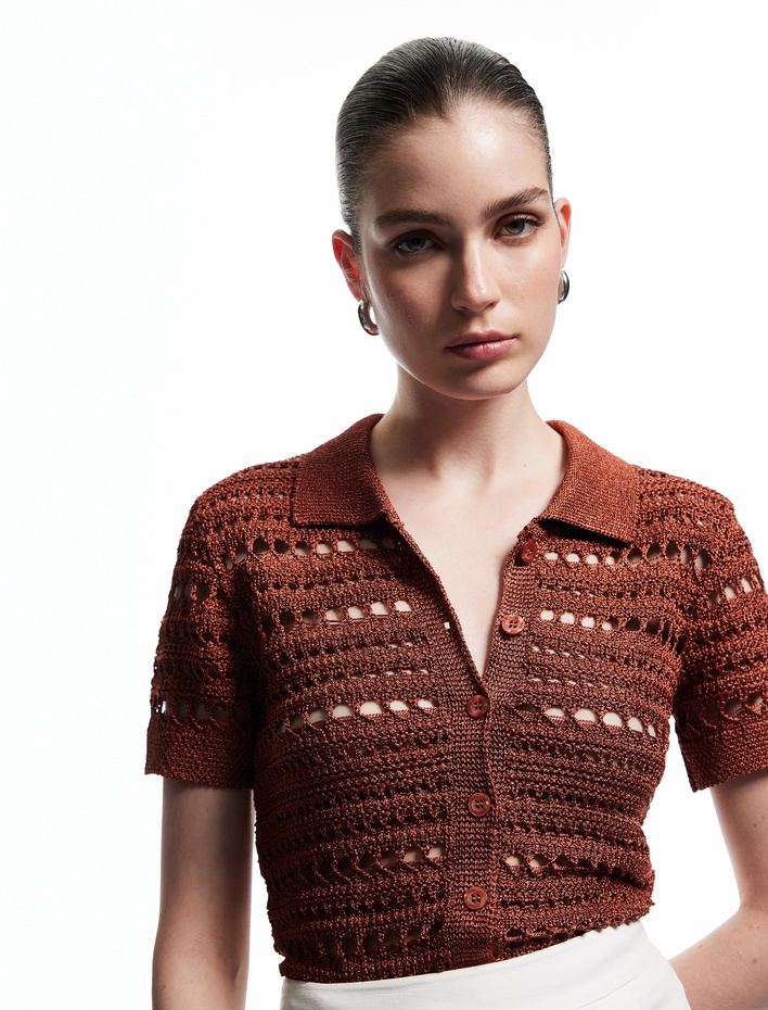  Koton X Melis Ağazat - Ajurlu Kısa Kollu Polo Yaka Kroşe Hırka