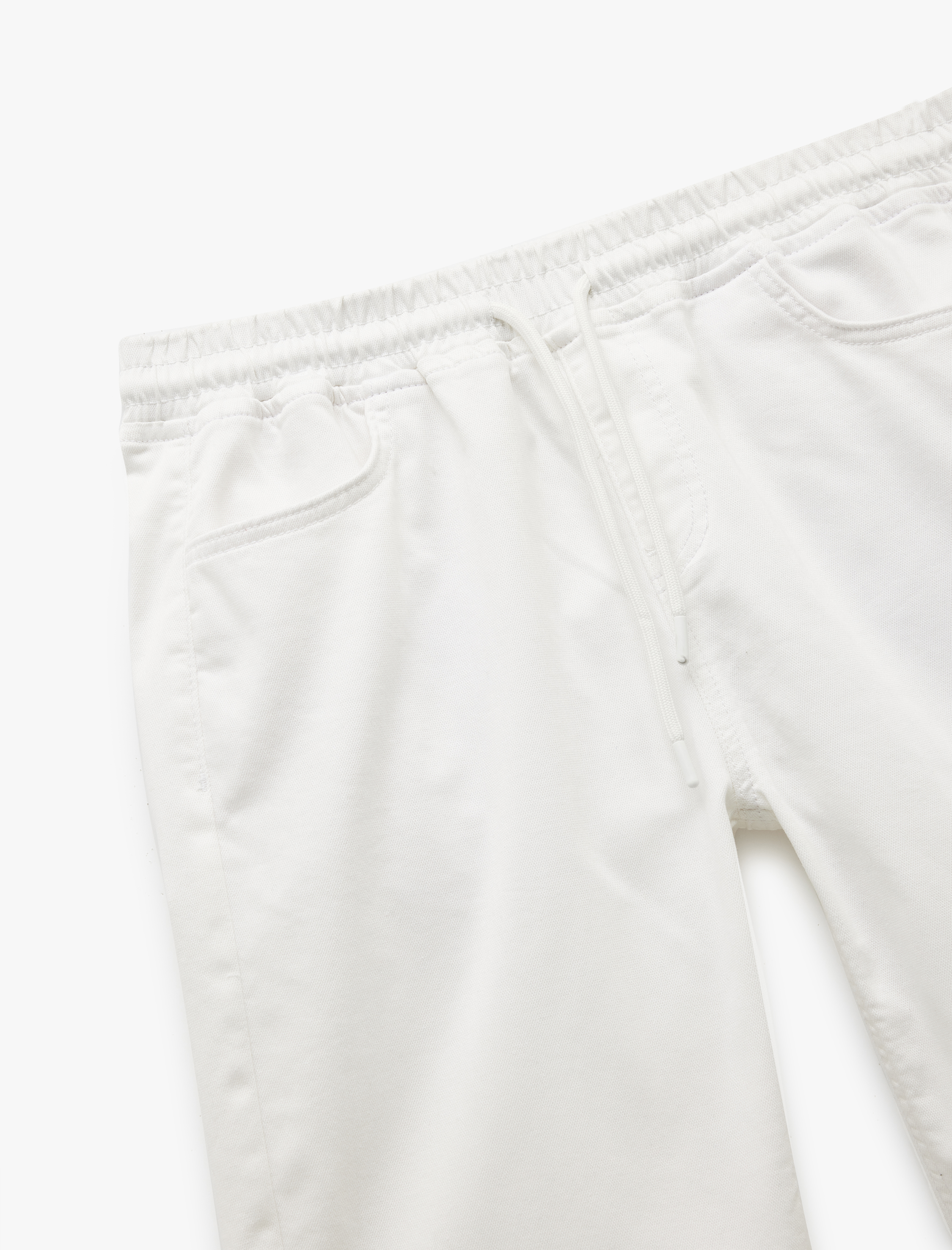 Beli Bağcıklı Cep Detaylı Bermuda Slim Fit Jean Şort