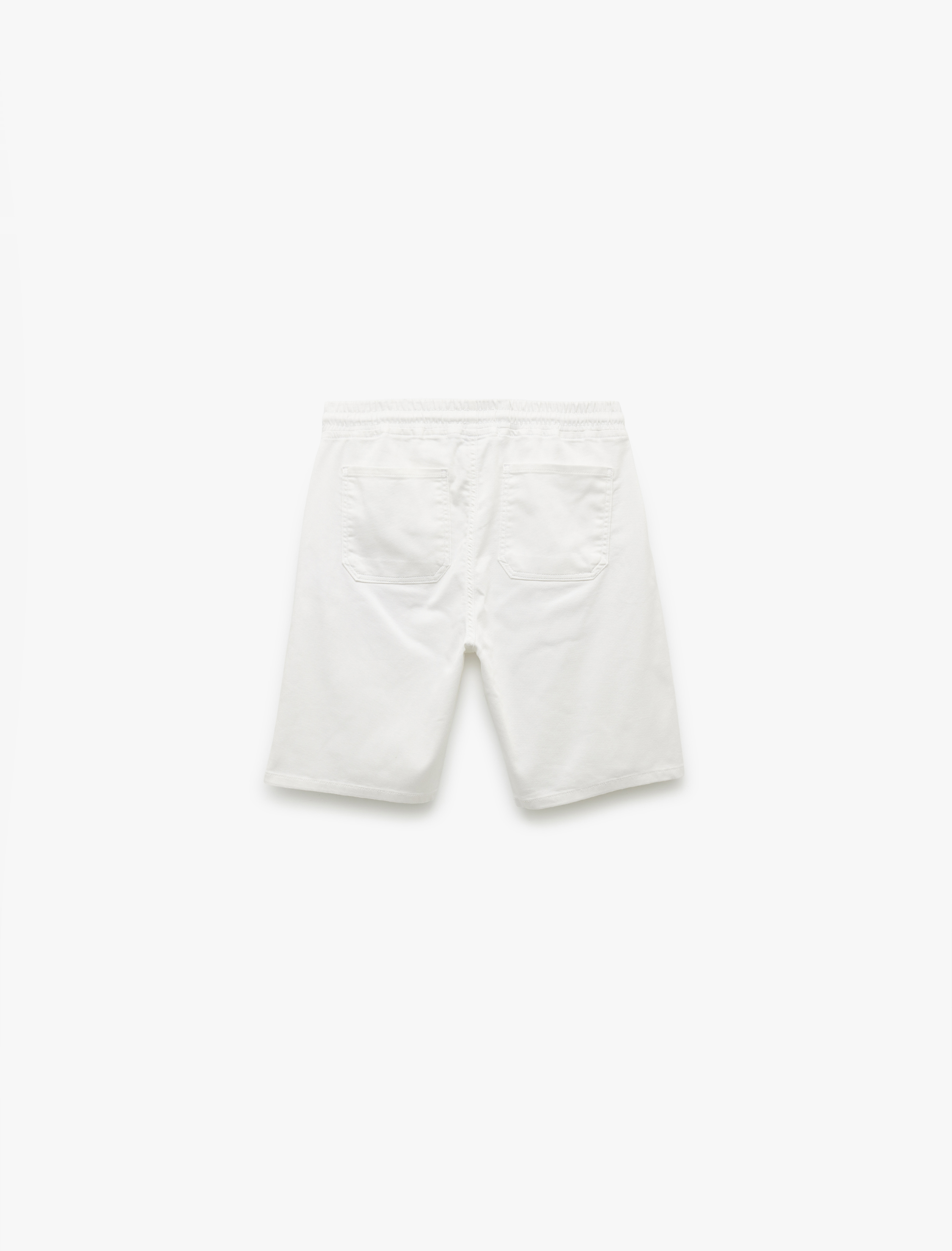 Beli Bağcıklı Cep Detaylı Bermuda Slim Fit Jean Şort