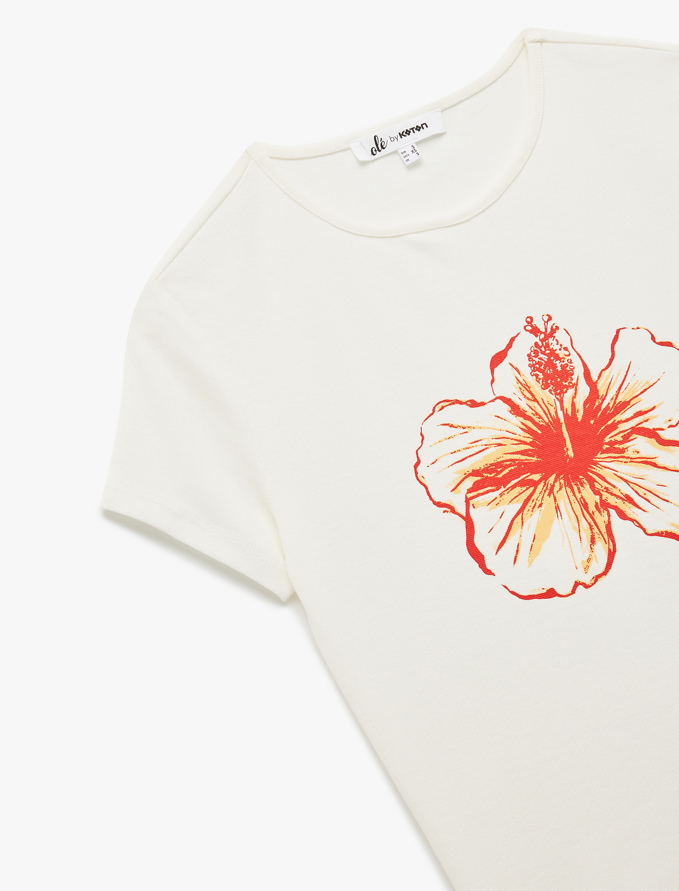   Kısa Kollu Bisiklet Yaka Slim Fit Pamuklu Çiçek Baskılı Tişört