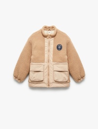 Uzun Kollu Dik Yaka Fermuarlı Cepli Polar Detaylı Ceket