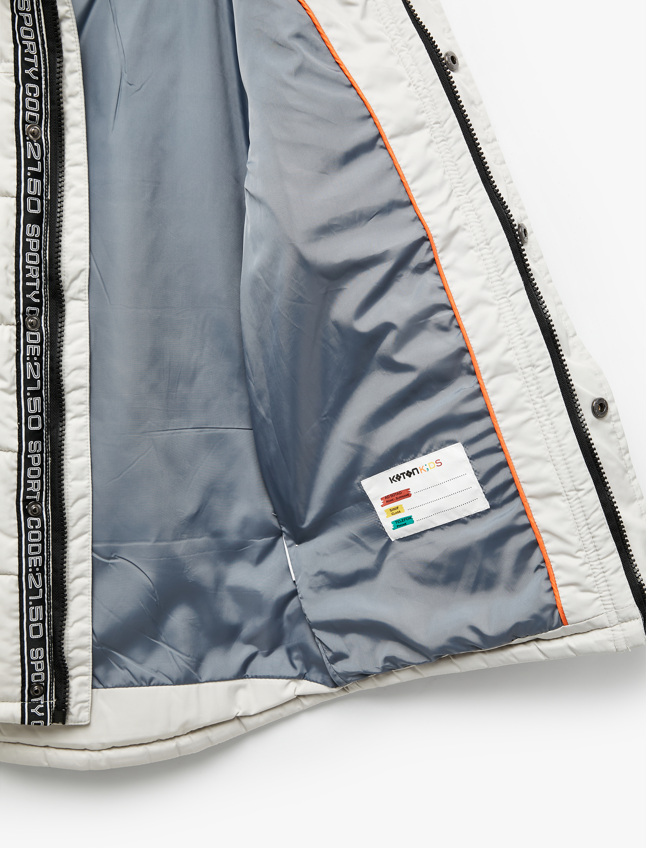  Erkek Çocuk Peluş Detaylı Uzun Kollu Fermuarlı Cepli Uzun Kapşonlu Şişme Mont