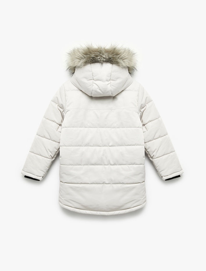 Erkek Çocuk Peluş Detaylı Uzun Kollu Fermuarlı Cepli Uzun Kapşonlu Şişme Mont