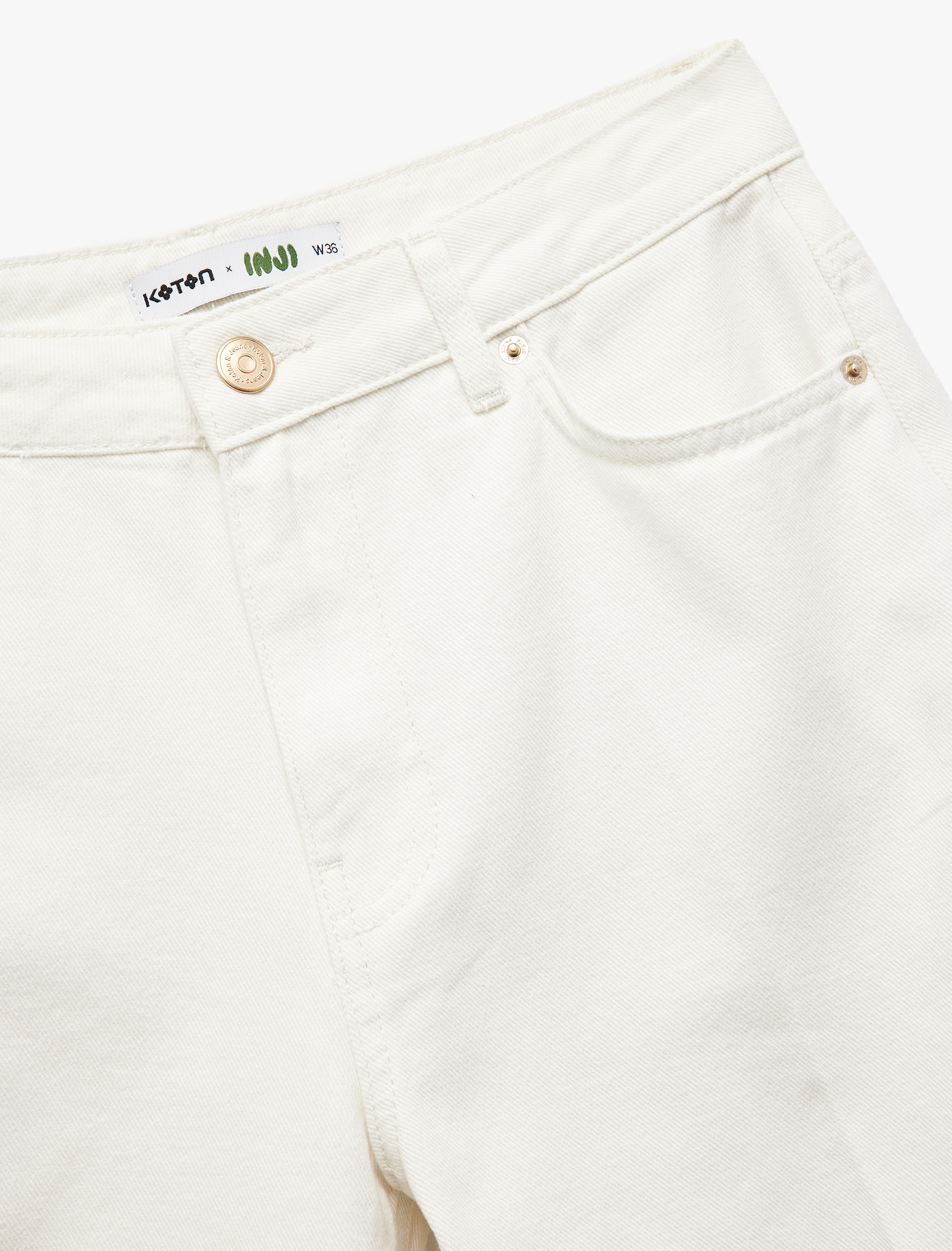   Koton X İnji - Normal Bel Pamuklu Düz Paça Denim Şort - Straight Fit Jean