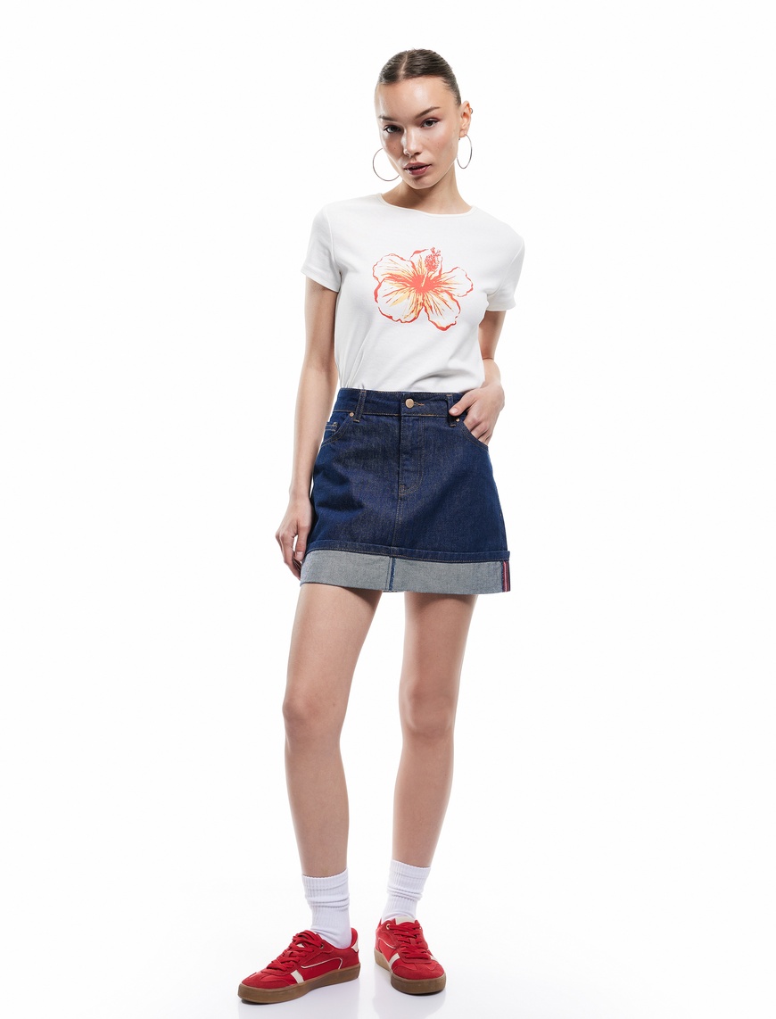   Pamuklu Katlı Cepli Düğmeli Rahat Kalıp Çizgili Denim Mini Etek