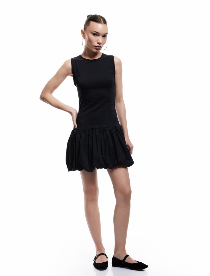  U Yaka Slim Fit Kolsuz Mini Balon Elbise