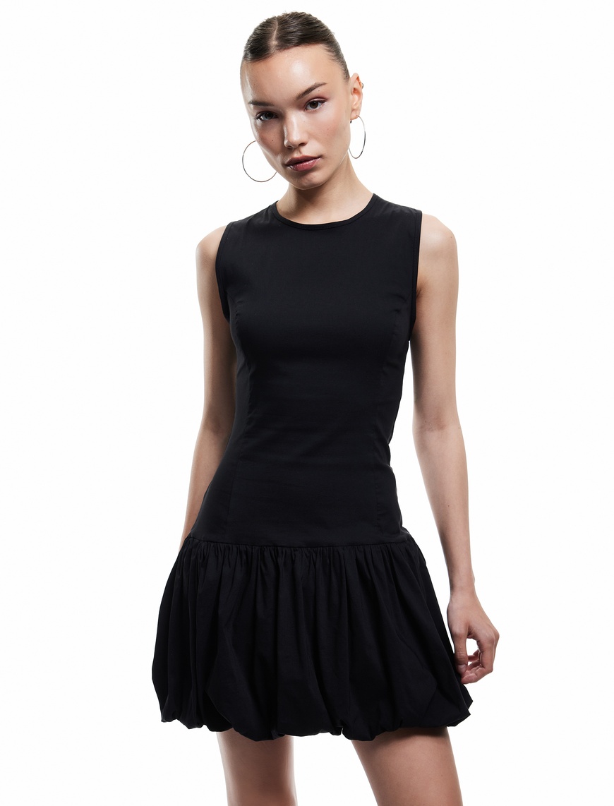   U Yaka Slim Fit Kolsuz Mini Balon Elbise